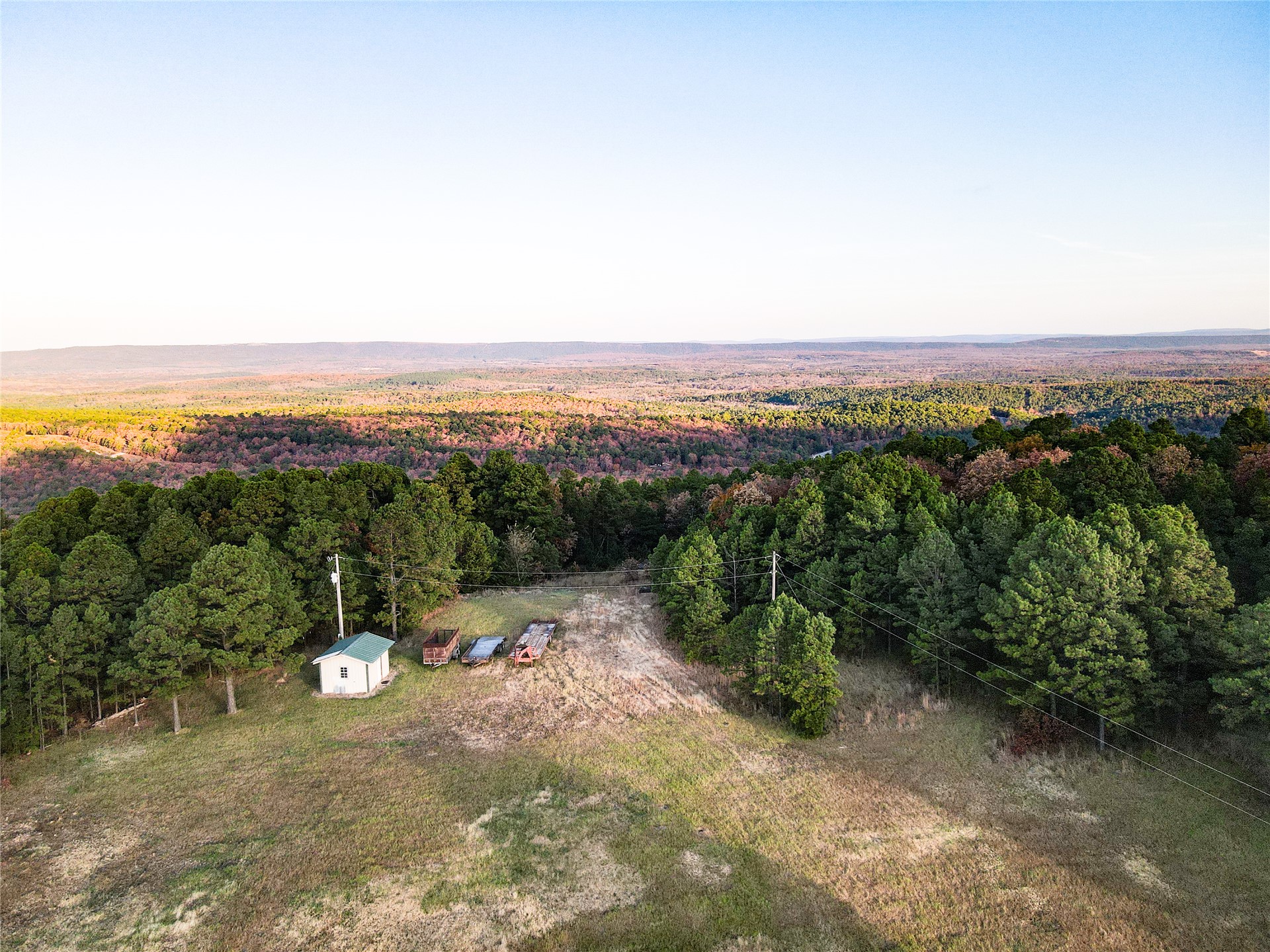 9915 Se Highway 2 Property Photo 9