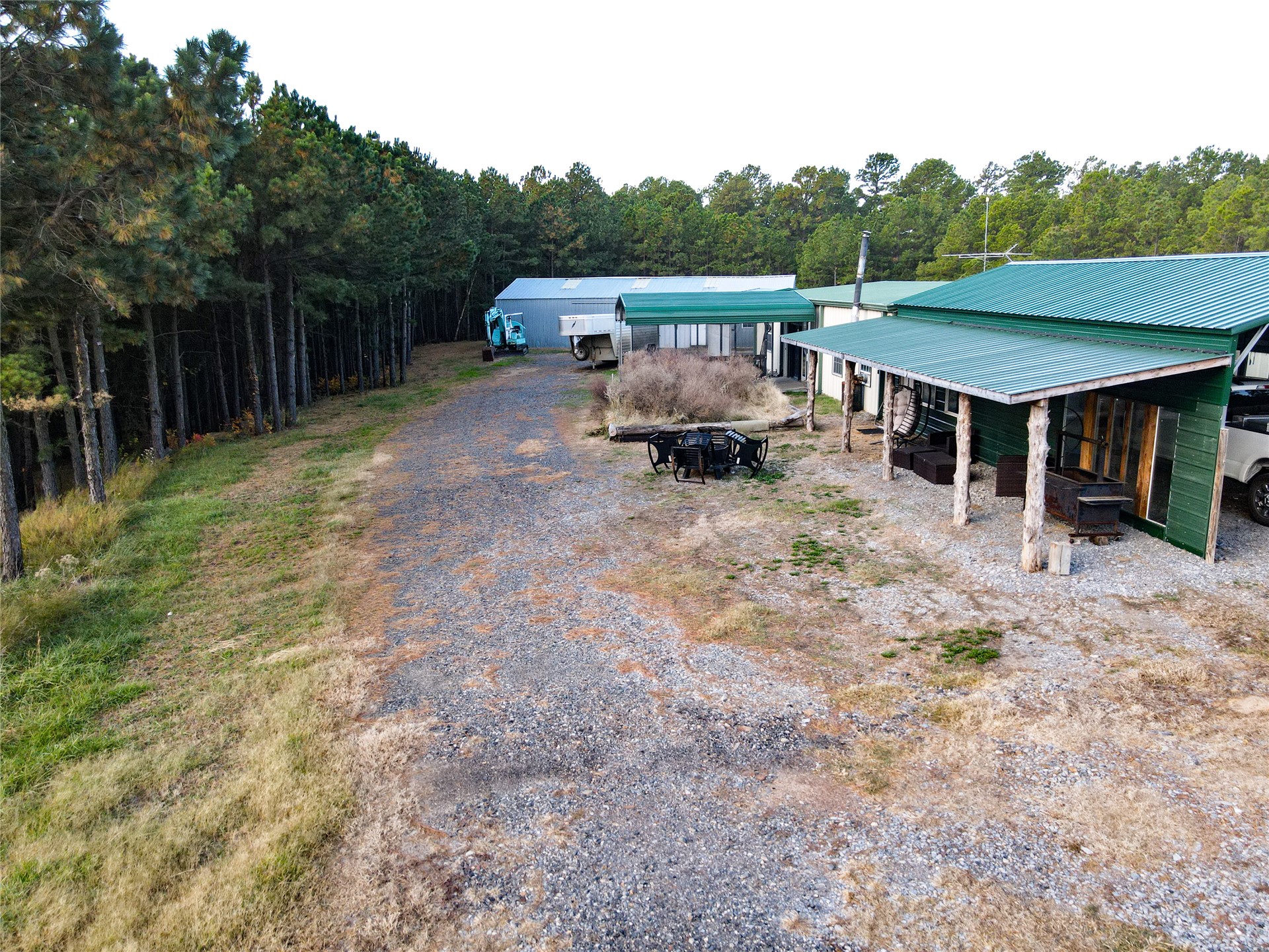 9915 Se Highway 2 Property Photo 14