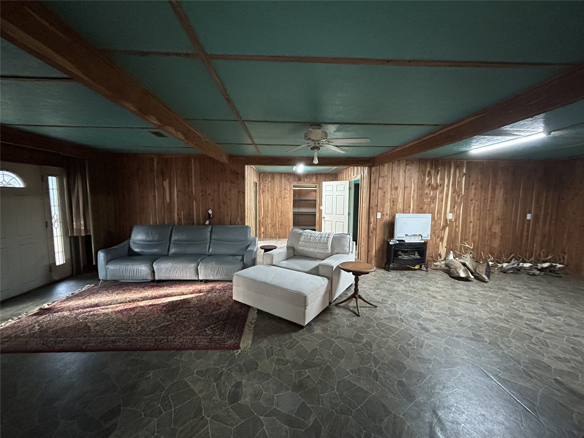 9915 Se Highway 2 Property Photo 15