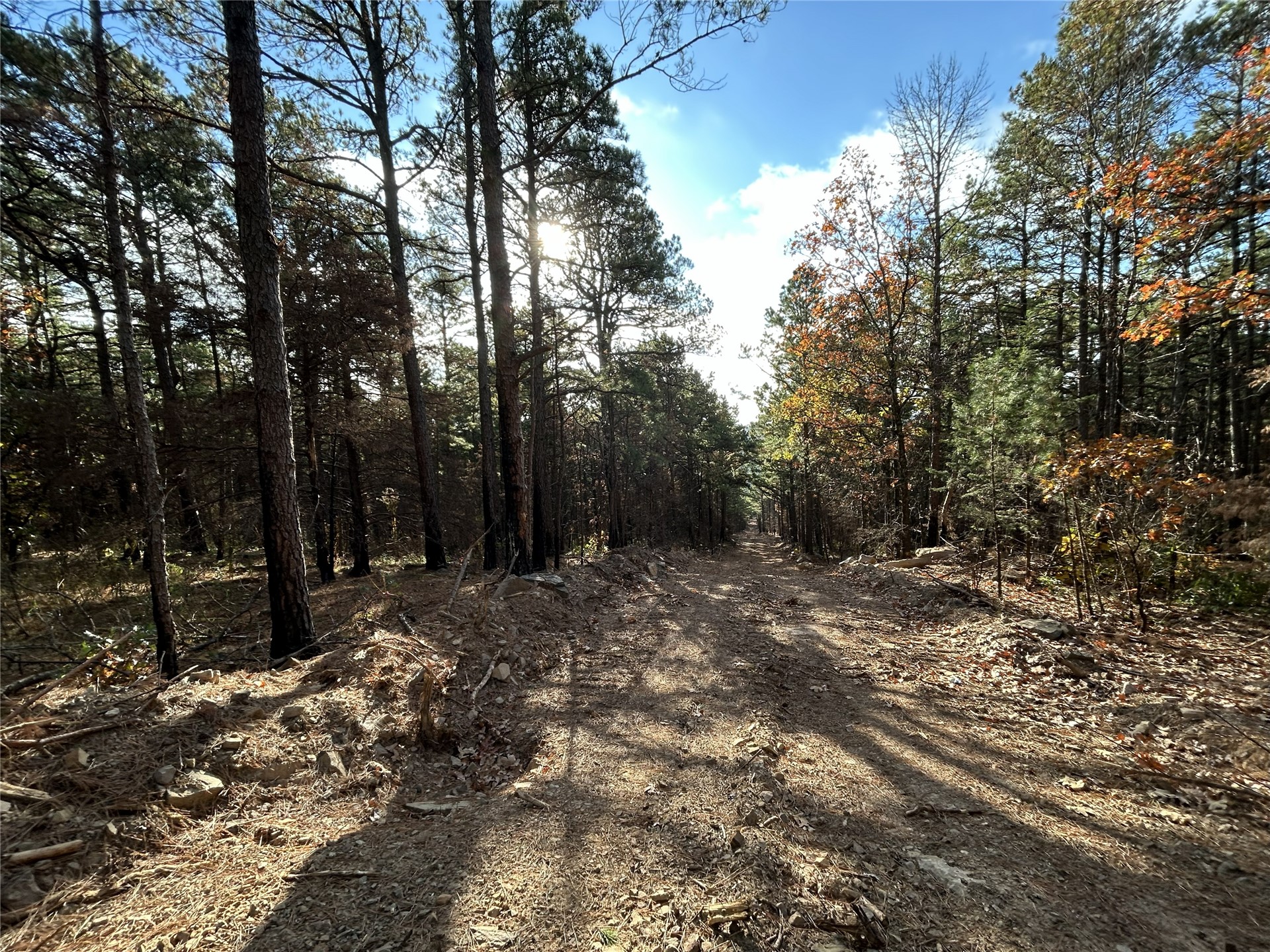 9915 Se Highway 2 Property Photo 25