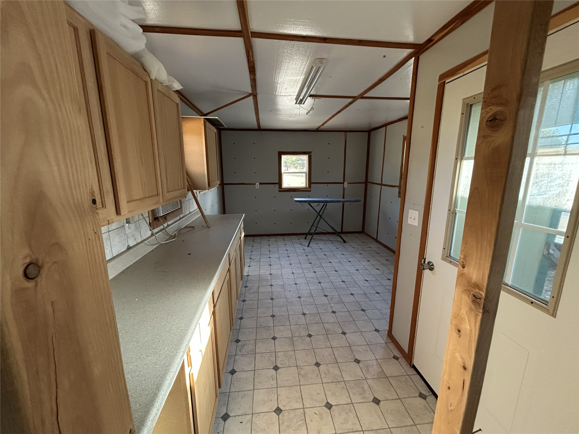 9915 Se Highway 2 Property Photo 41