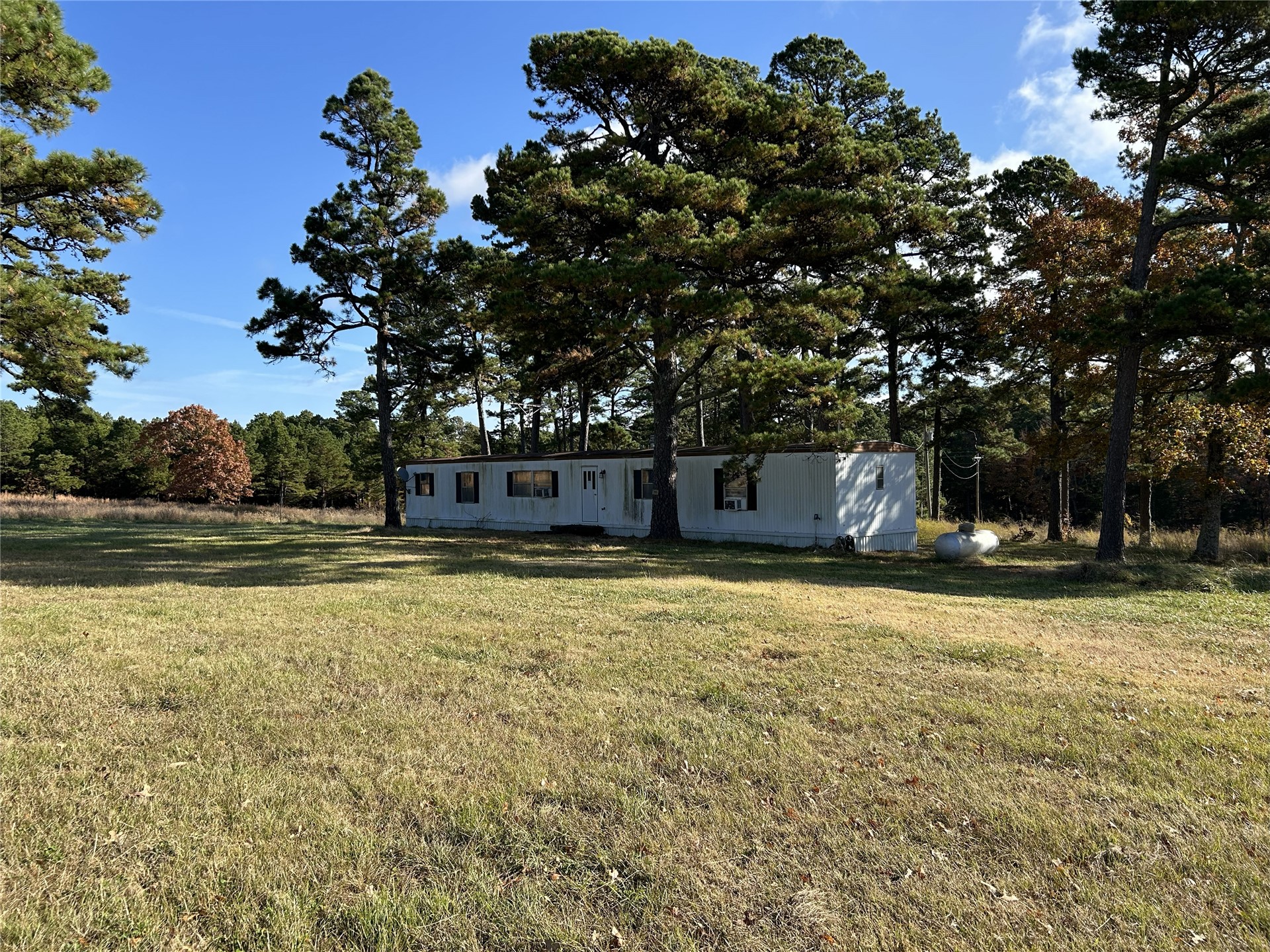 9915 Se Highway 2 Property Photo 43