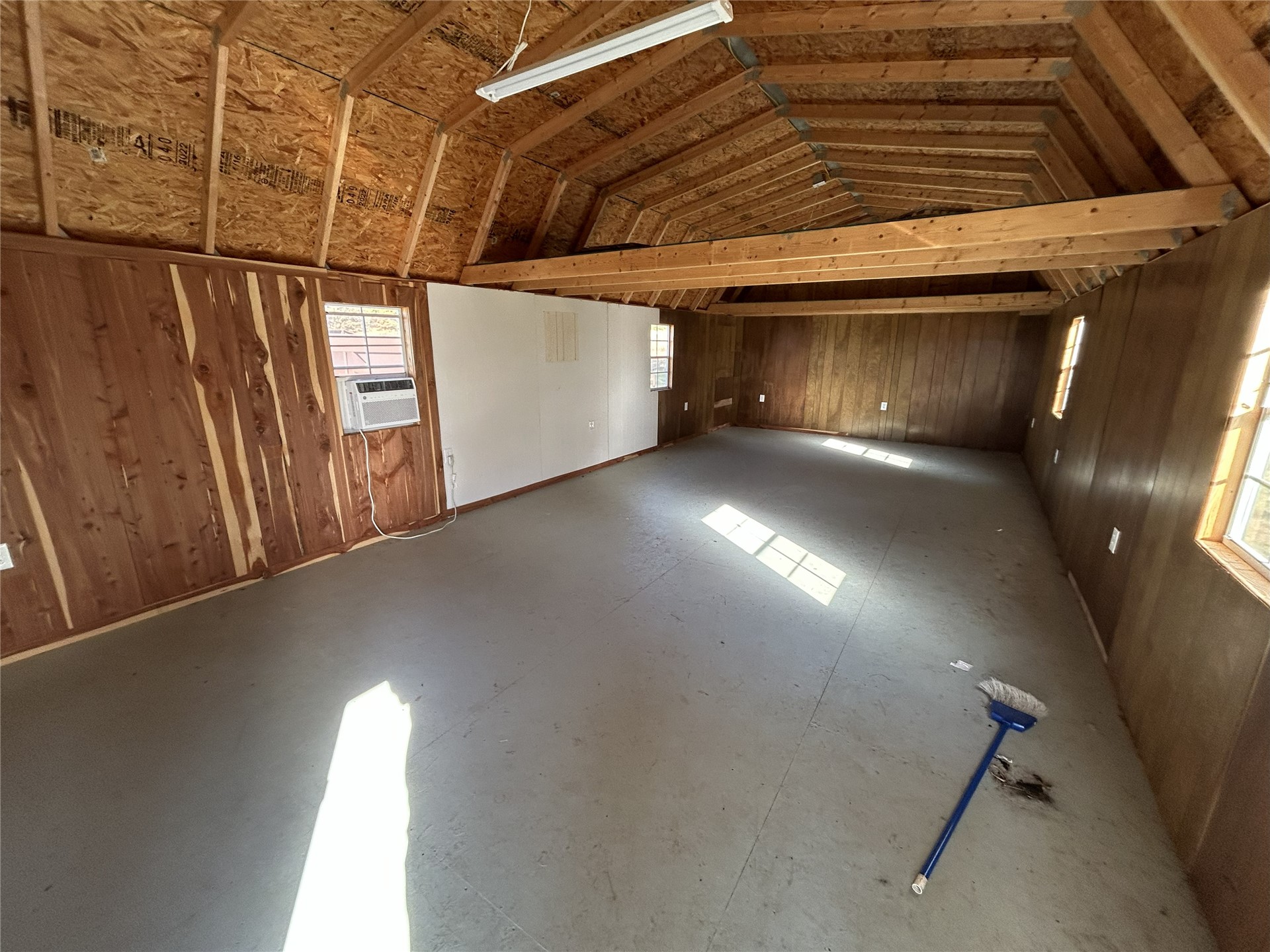 9915 Se Highway 2 Property Photo 45