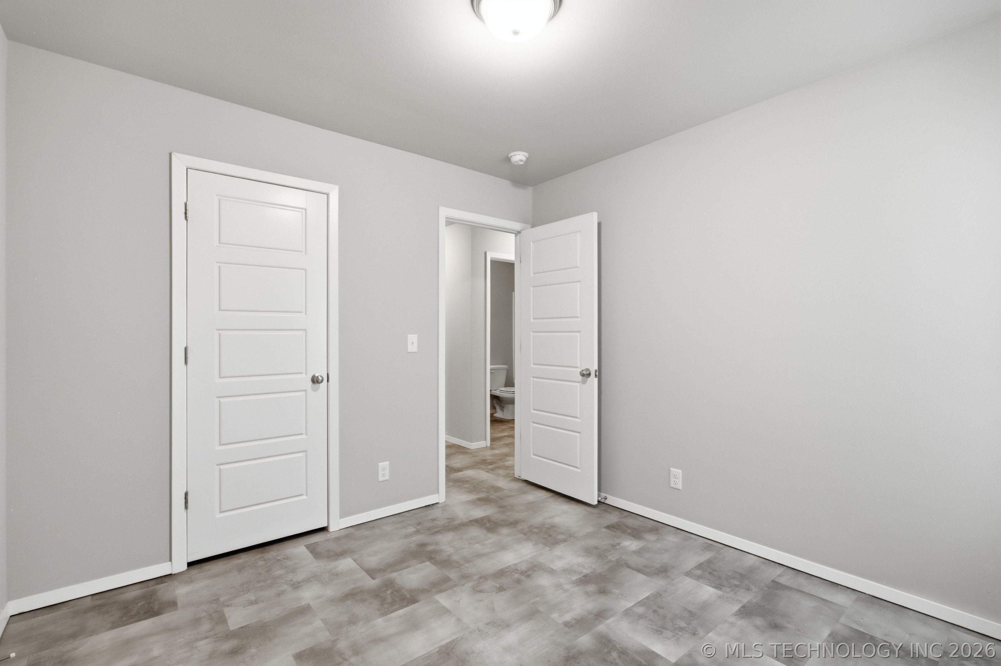 11526 S 235th East Avenue Property Photo 19