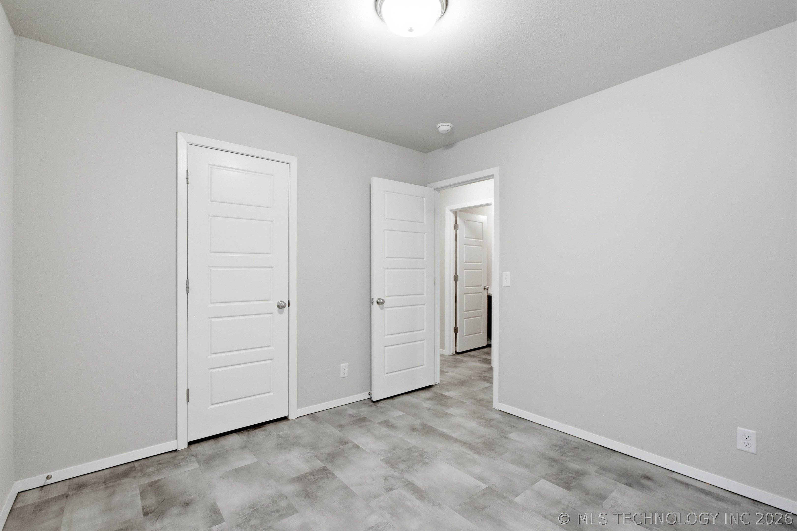 11526 S 235th East Avenue Property Photo 22