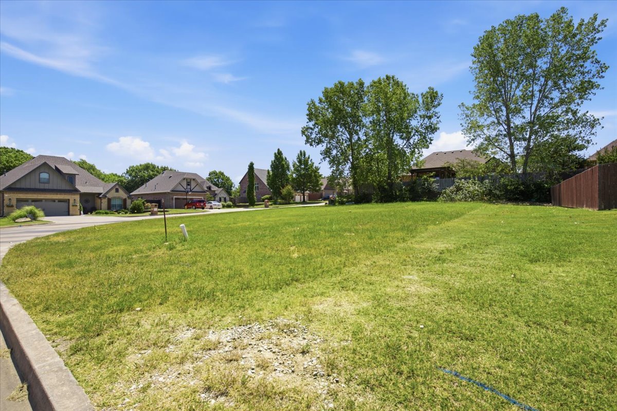 Magnolia Drive Property Photo 1