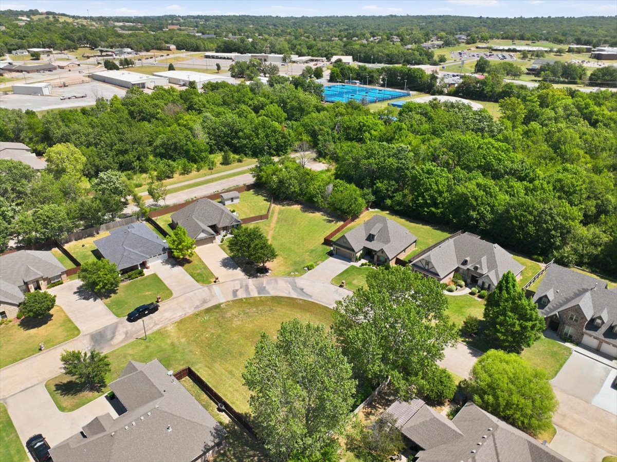 Magnolia Drive Property Photo 8