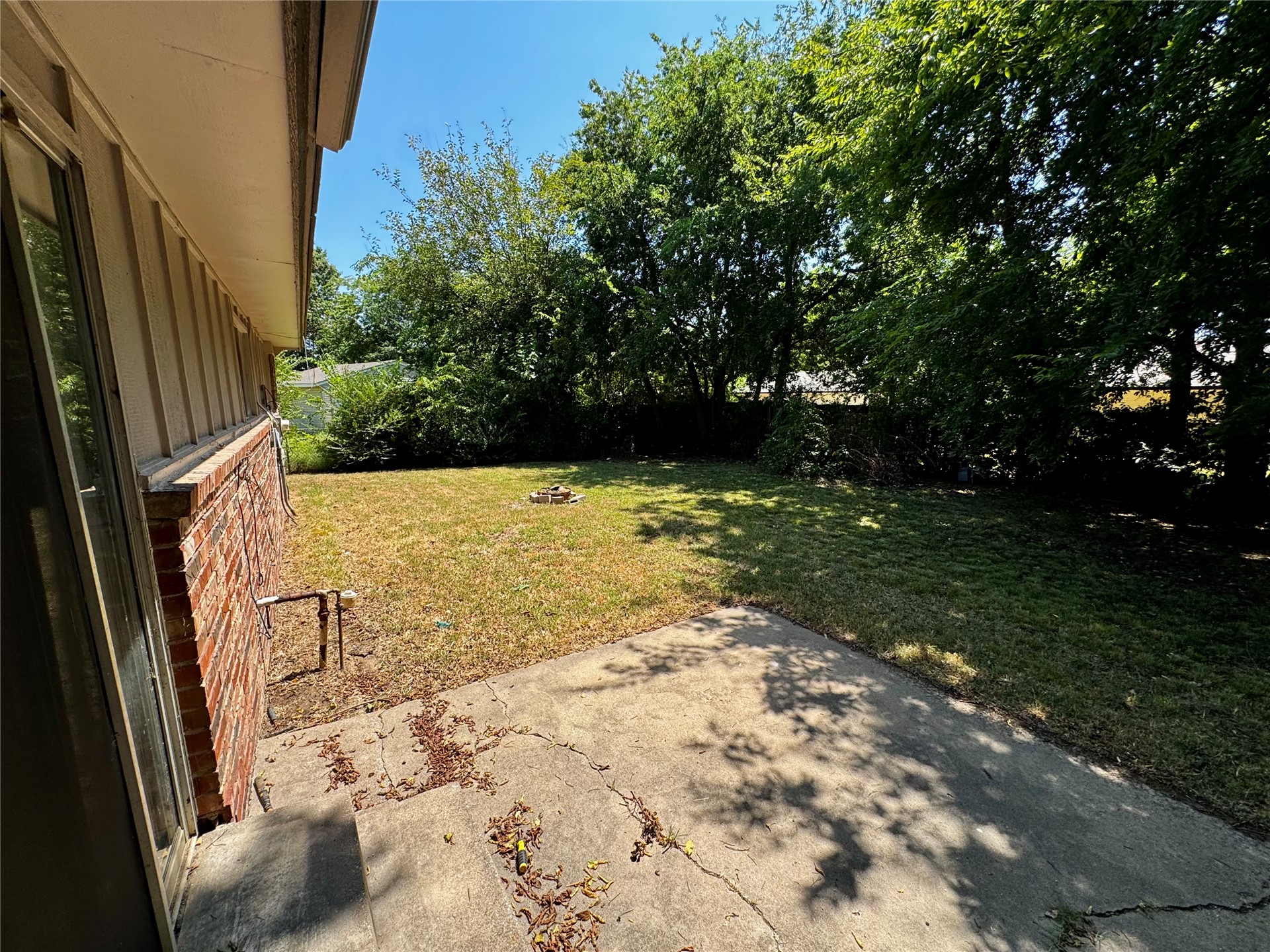 11552 E 27th Court Property Photo 16