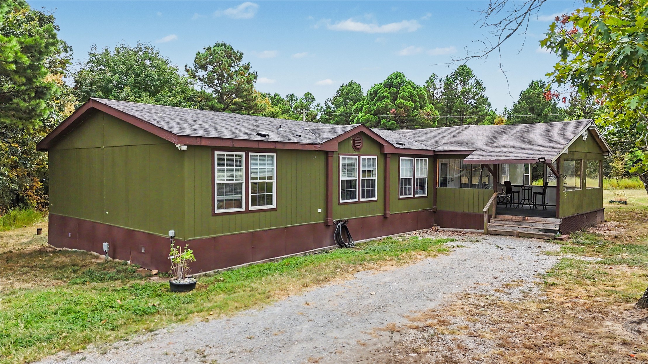 3746 N 494 Road Property Photo 3