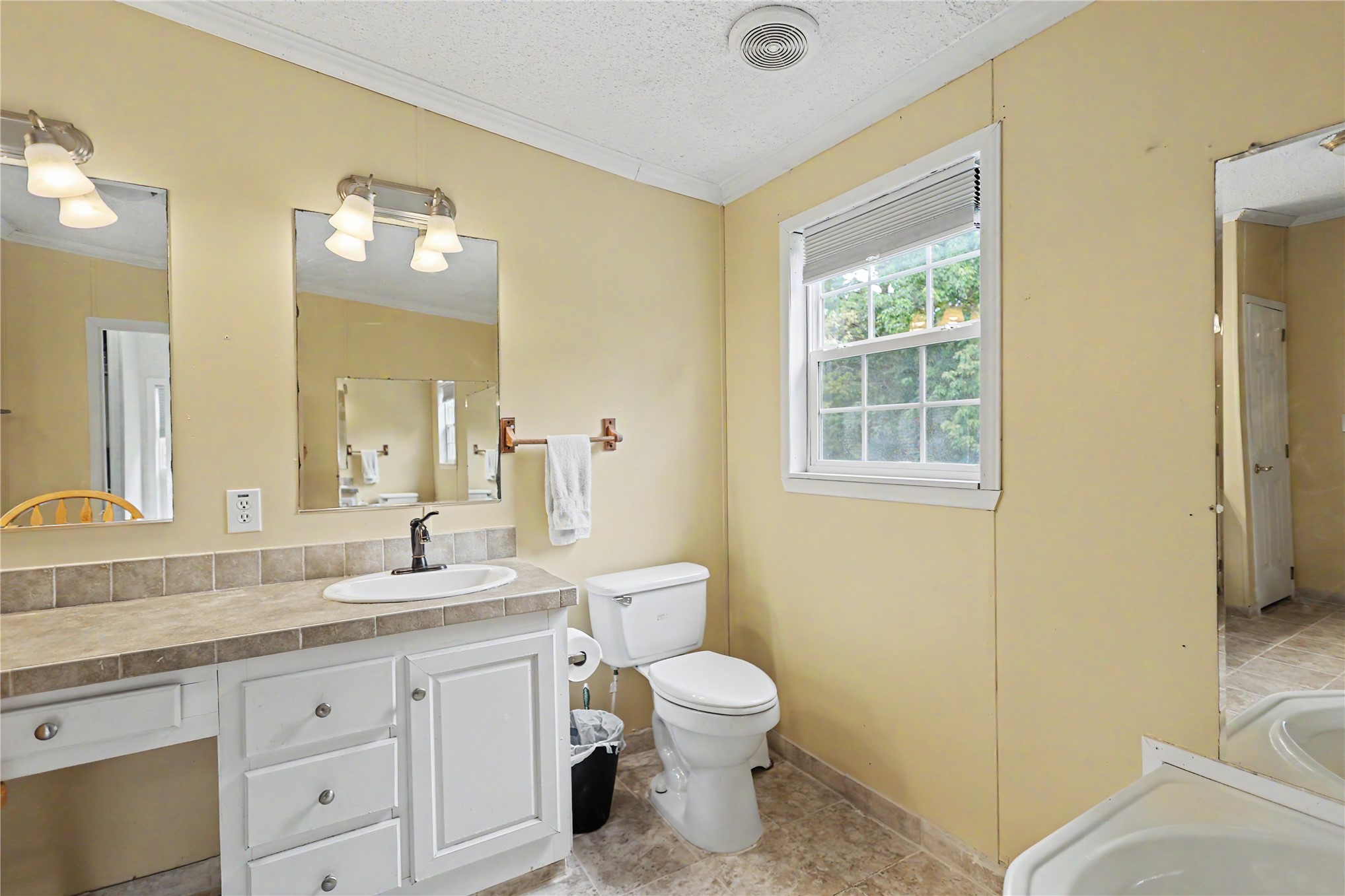 3746 N 494 Road Property Photo 44
