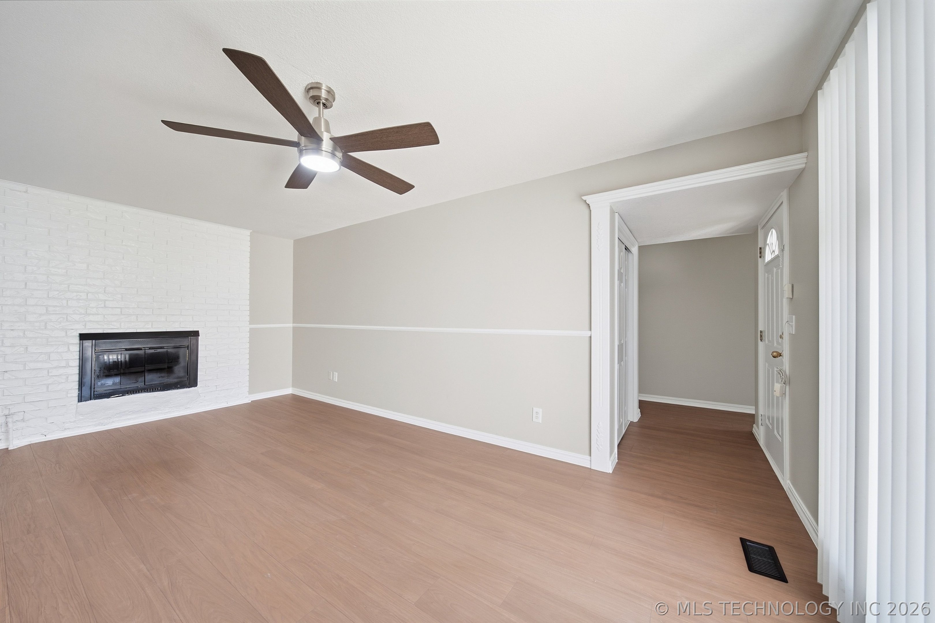 11819 E 27th Street Property Photo 4