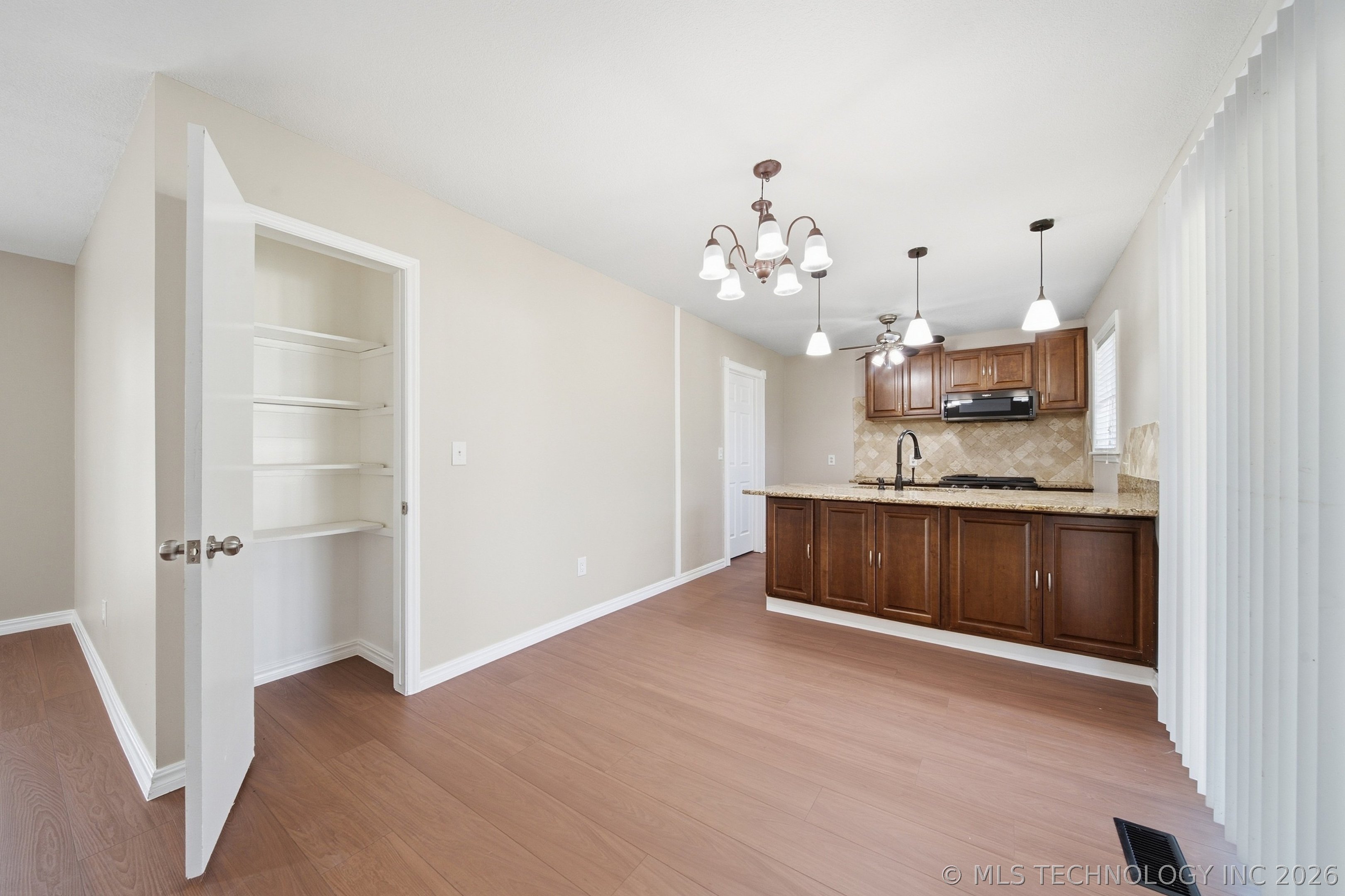 11819 E 27th Street Property Photo 7
