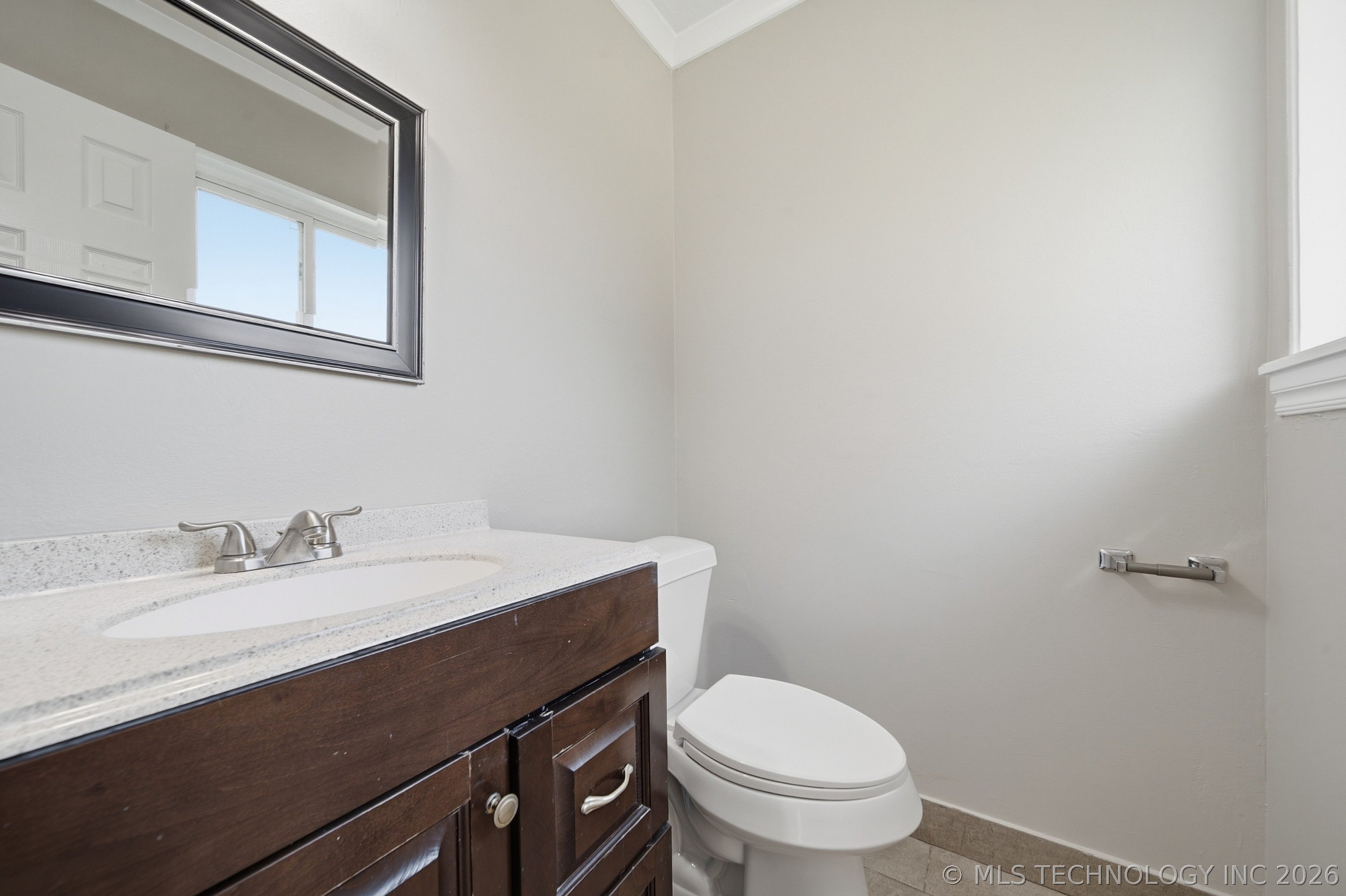 11819 E 27th Street Property Photo 15
