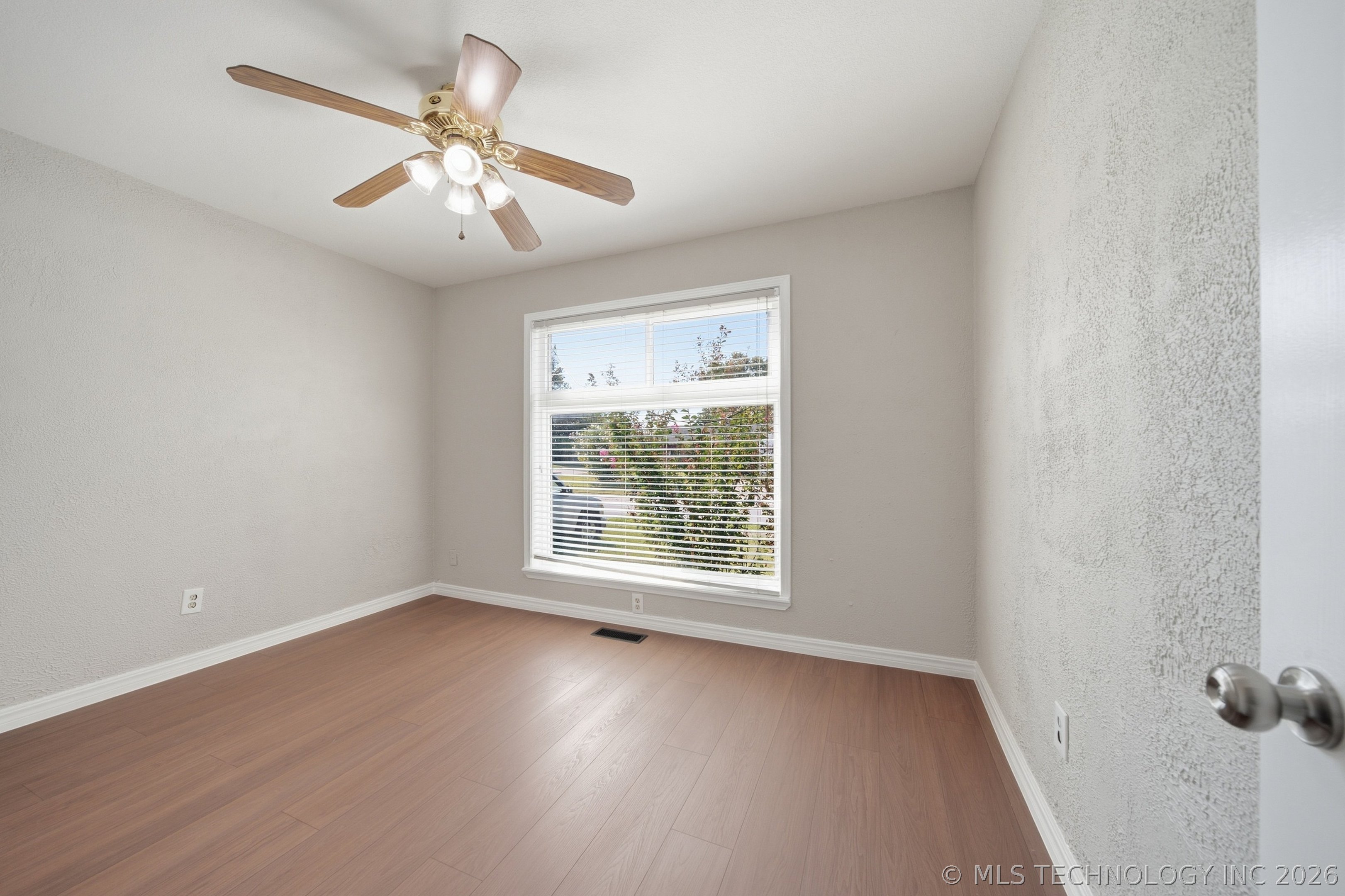 11819 E 27th Street Property Photo 18