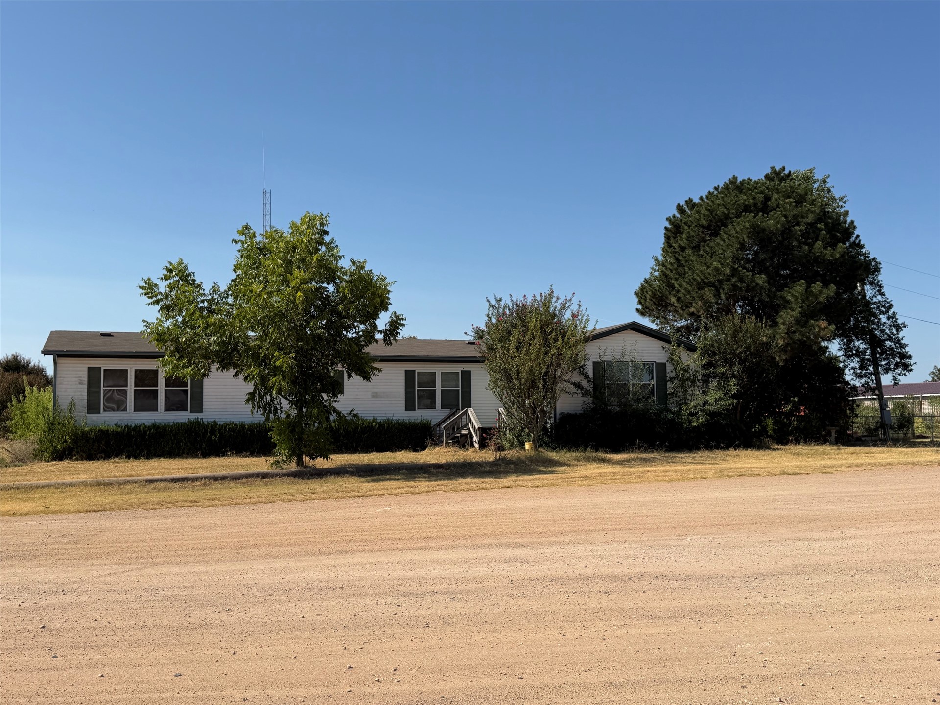 8199 Eagle Ridge Property Photo 3