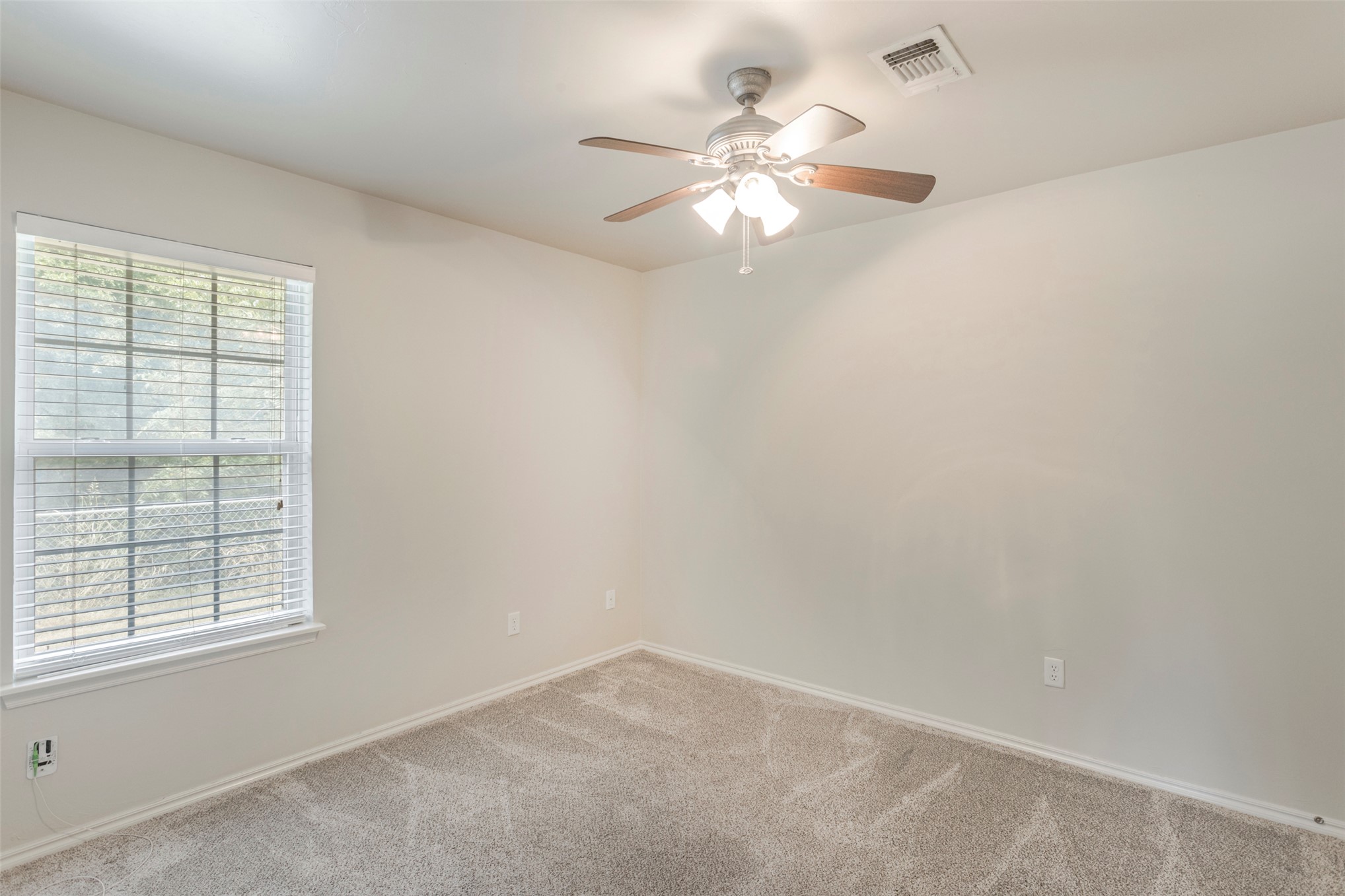 720 Hedgewood Drive Property Photo 13