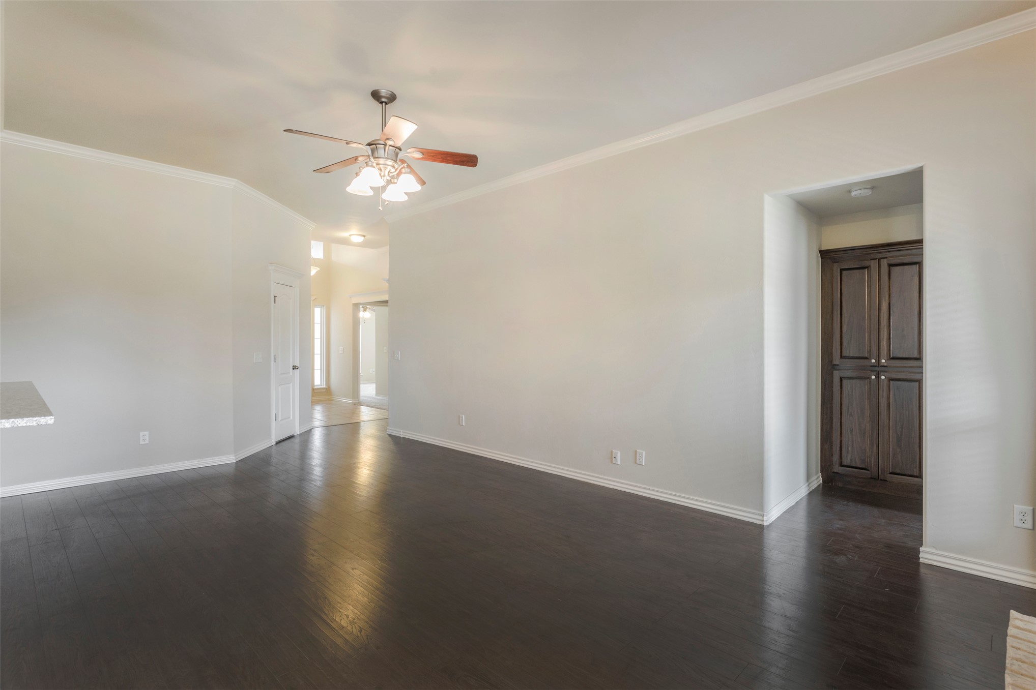 720 Hedgewood Drive Property Photo 15