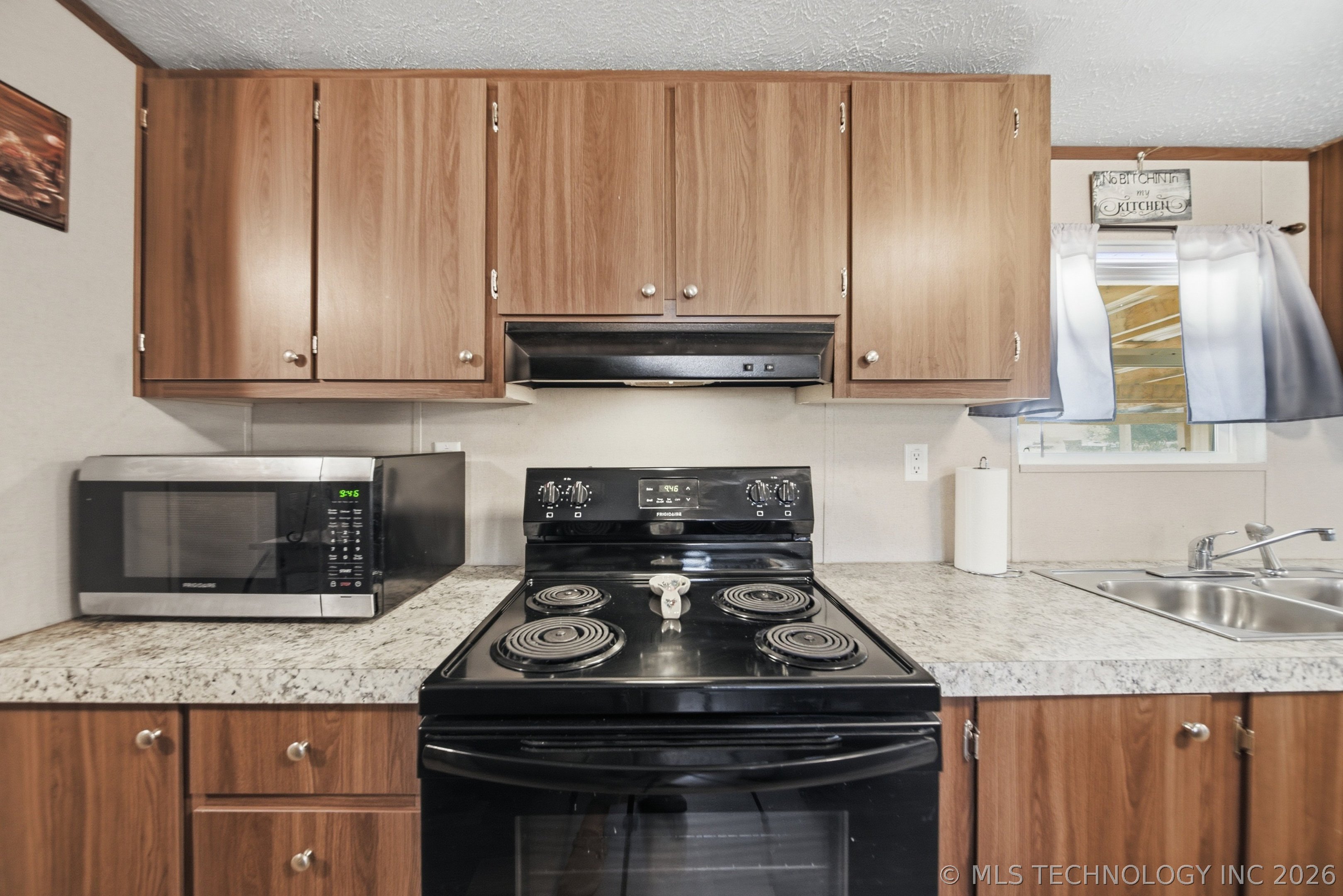 19505 Yale Avenue Property Photo 21