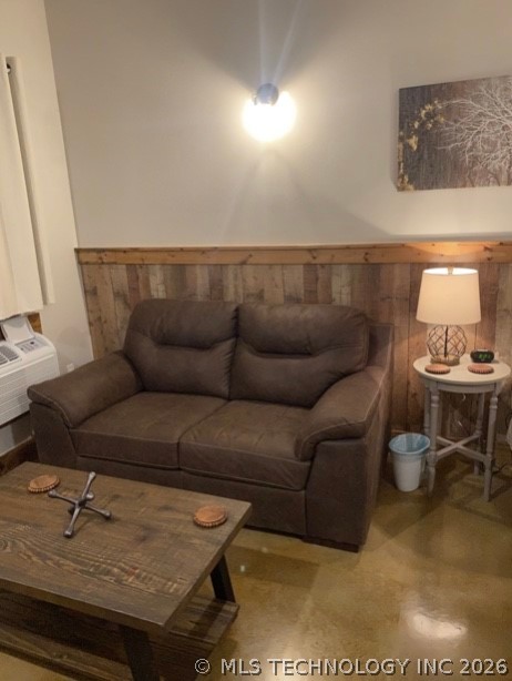 11061 Highway 70 Property Photo 6