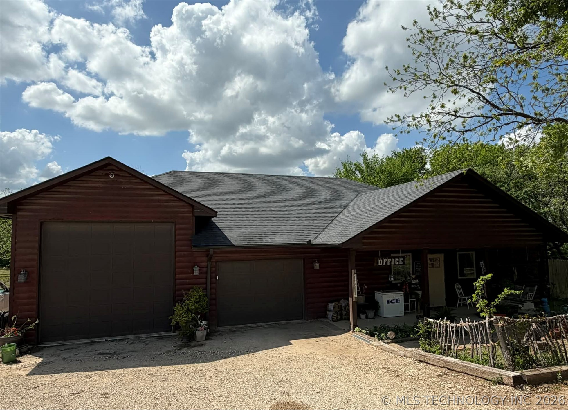 11061 Highway 70 Property Photo 14