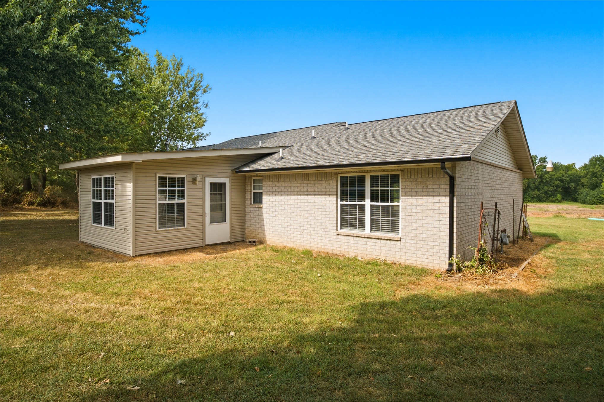 1799 W Main Street Property Photo 6