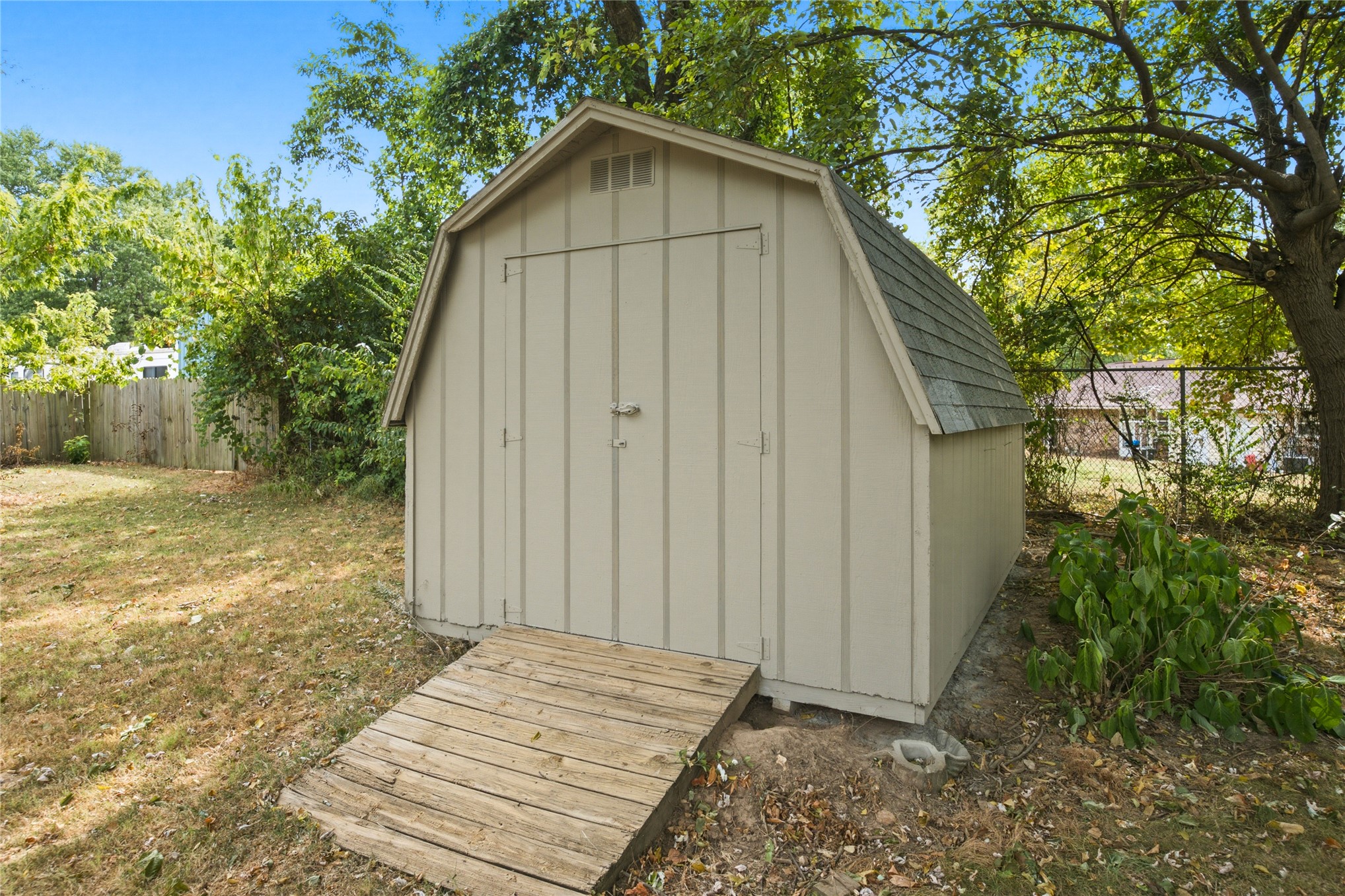 1799 W Main Street Property Photo 7
