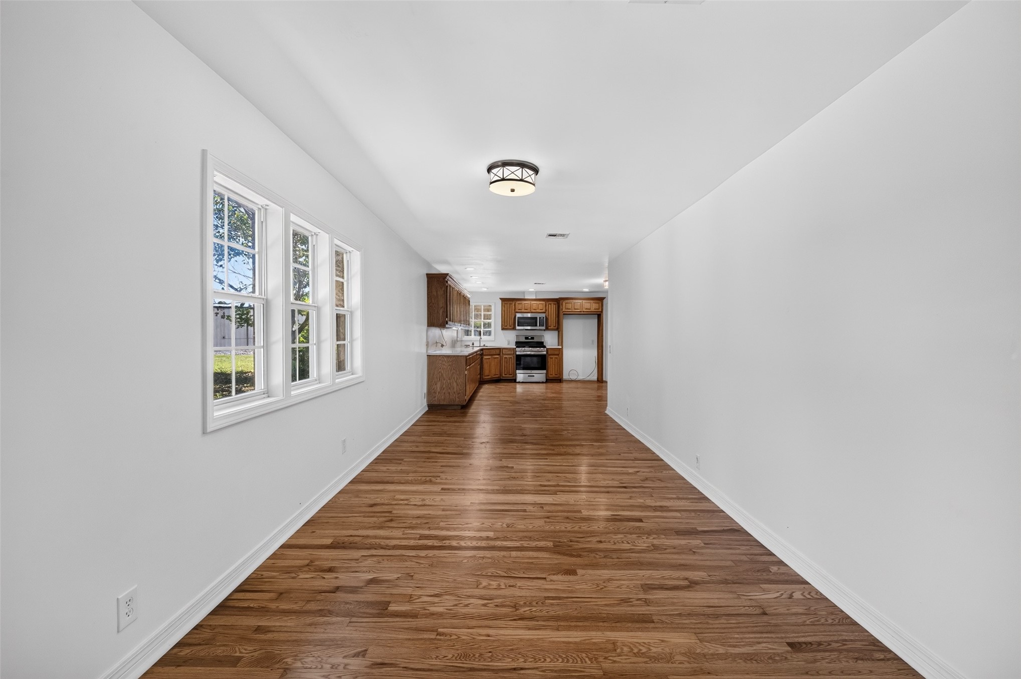 723 N Bristow Avenue Property Photo 10
