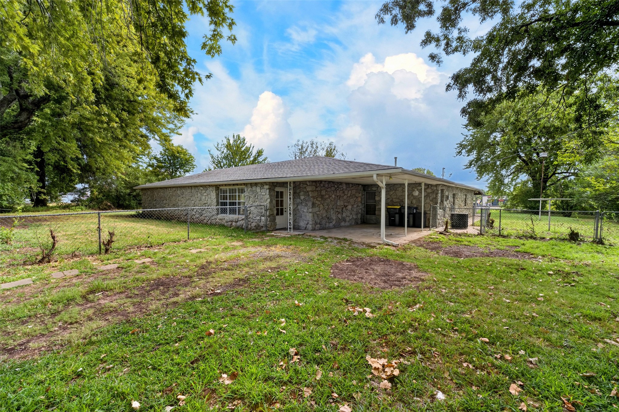 723 N Bristow Avenue Property Photo 39
