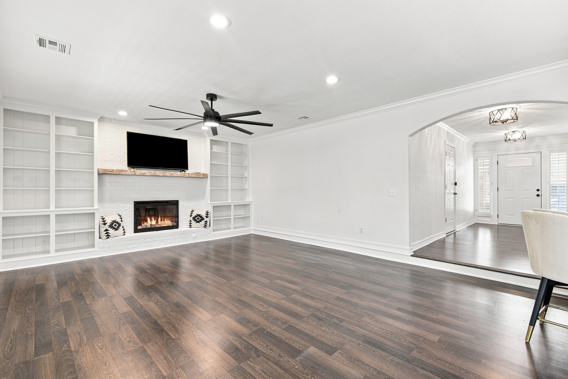 2317 W Nashville Court Property Photo 5