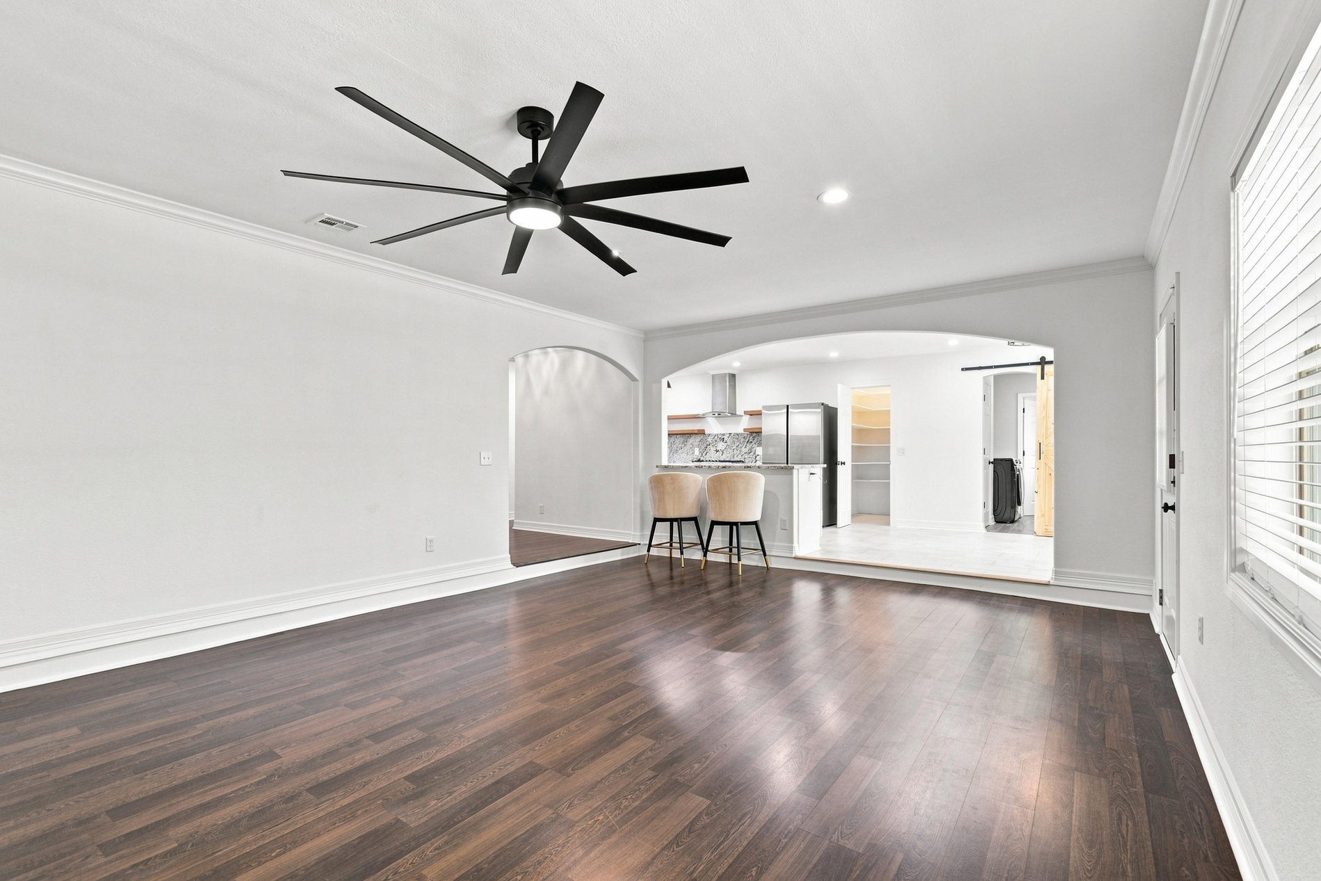 2317 W Nashville Court Property Photo 6