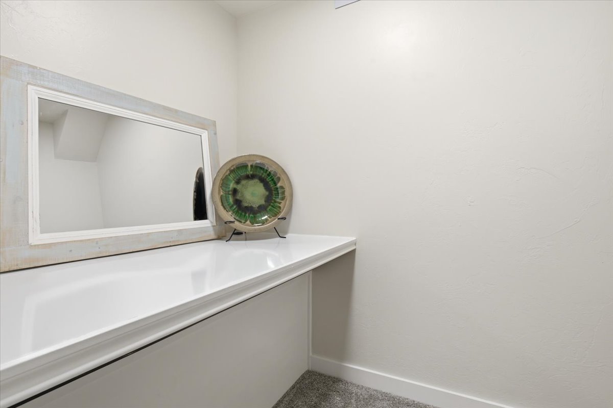 16463 County Road 3600 Property Photo 38
