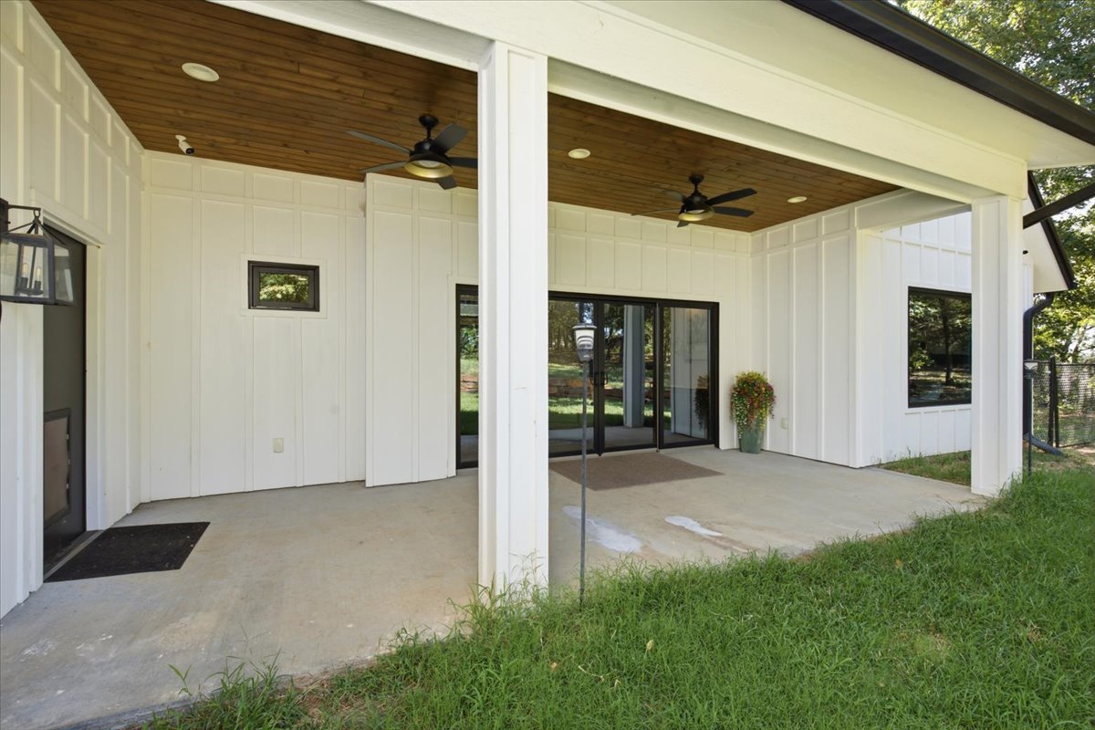 16463 County Road 3600 Property Photo 44