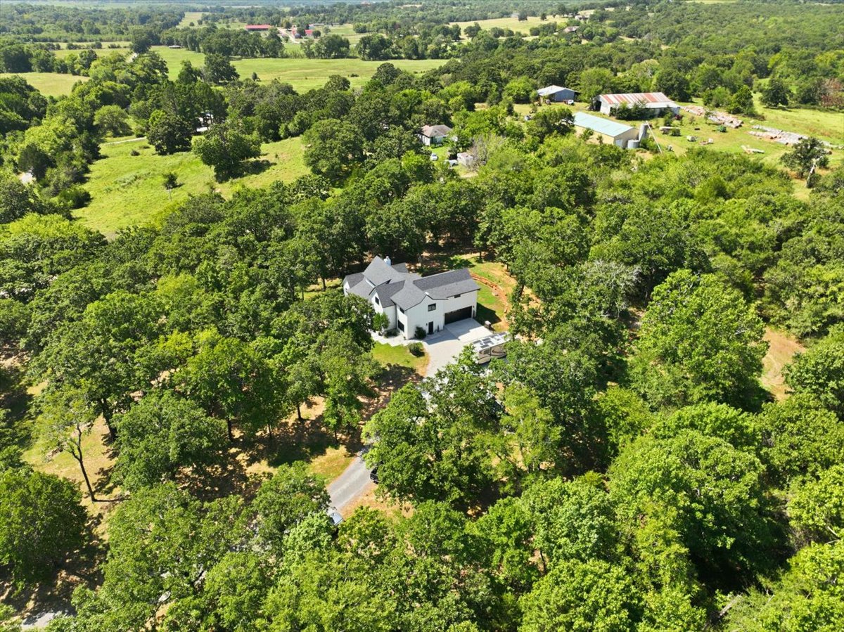 16463 County Road 3600 Property Photo 49