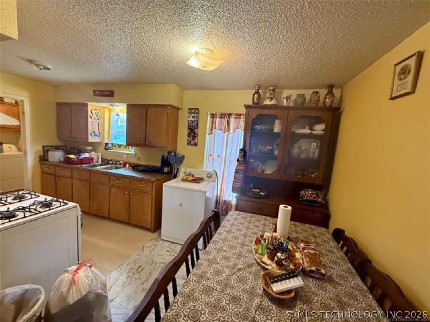 815 E Tutt Street Property Photo 3