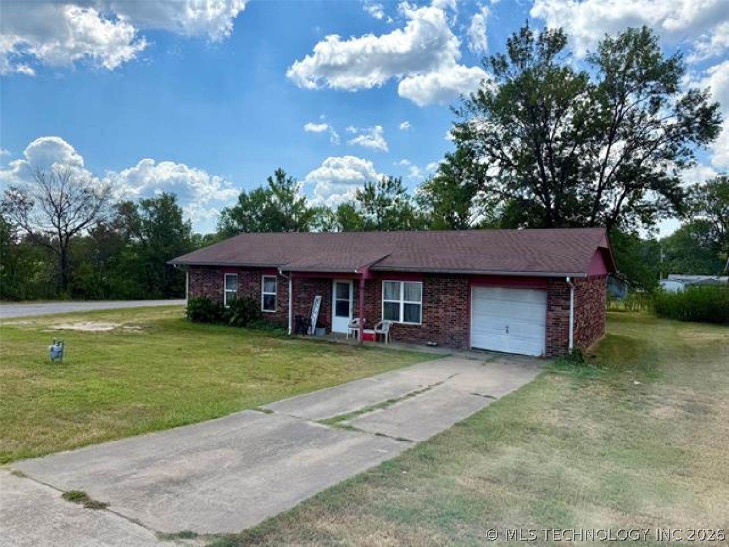 815 E Tutt Street Property Photo 10