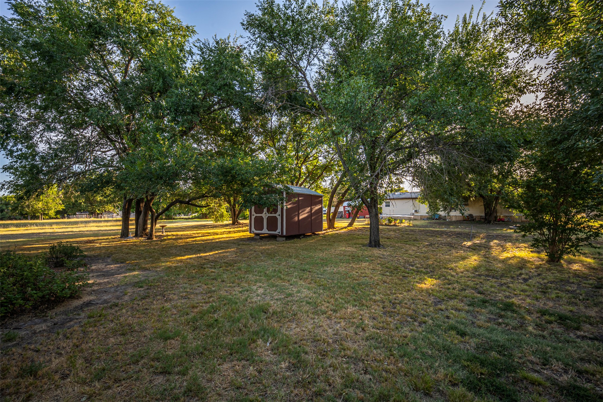 660 N Olive Street Property Photo 6