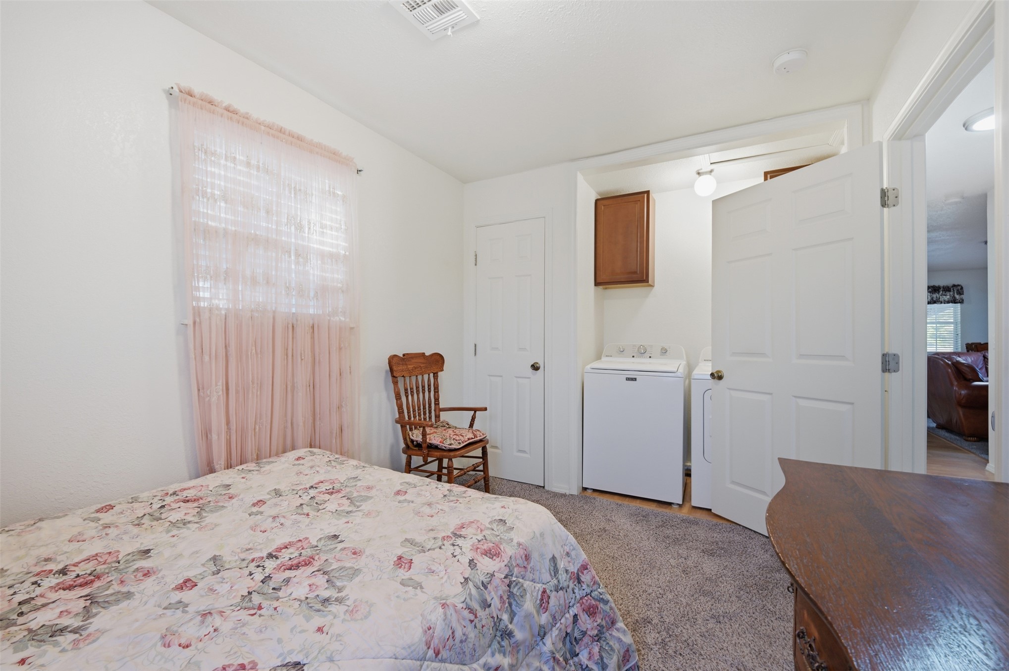 660 N Olive Street Property Photo 21