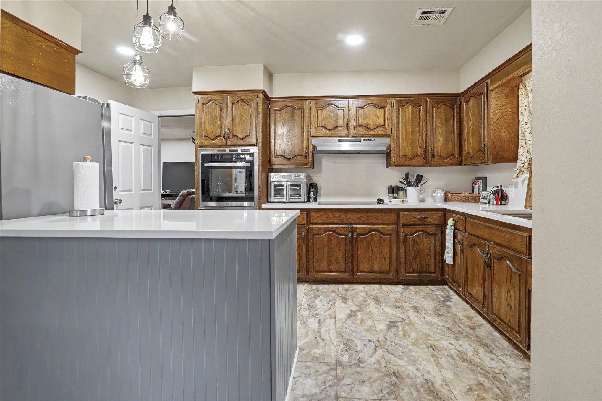 641 Apple Street Property Photo 10