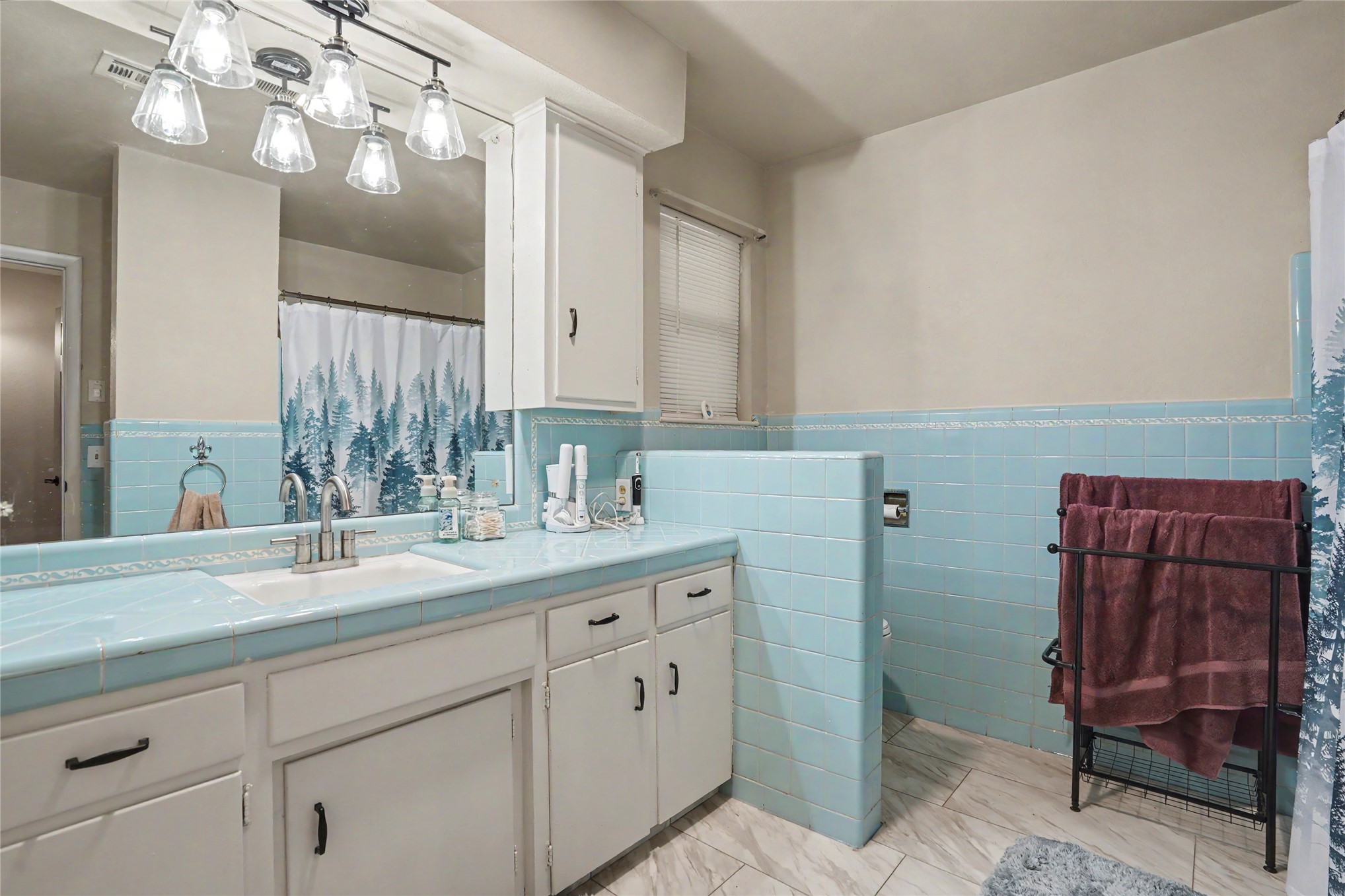 641 Apple Street Property Photo 18