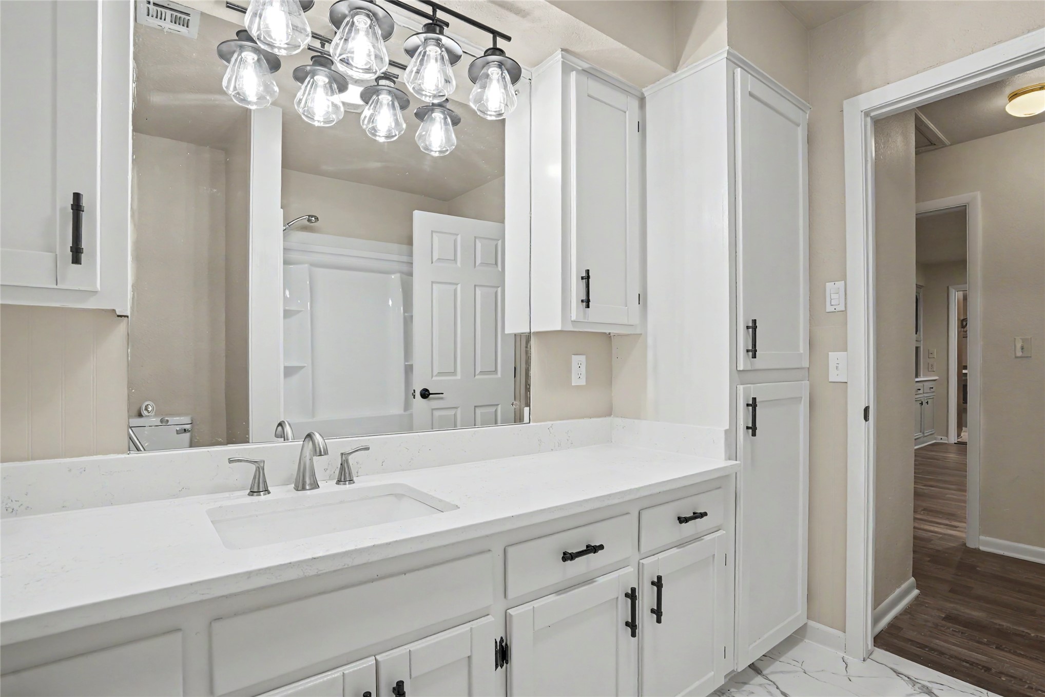 641 Apple Street Property Photo 29
