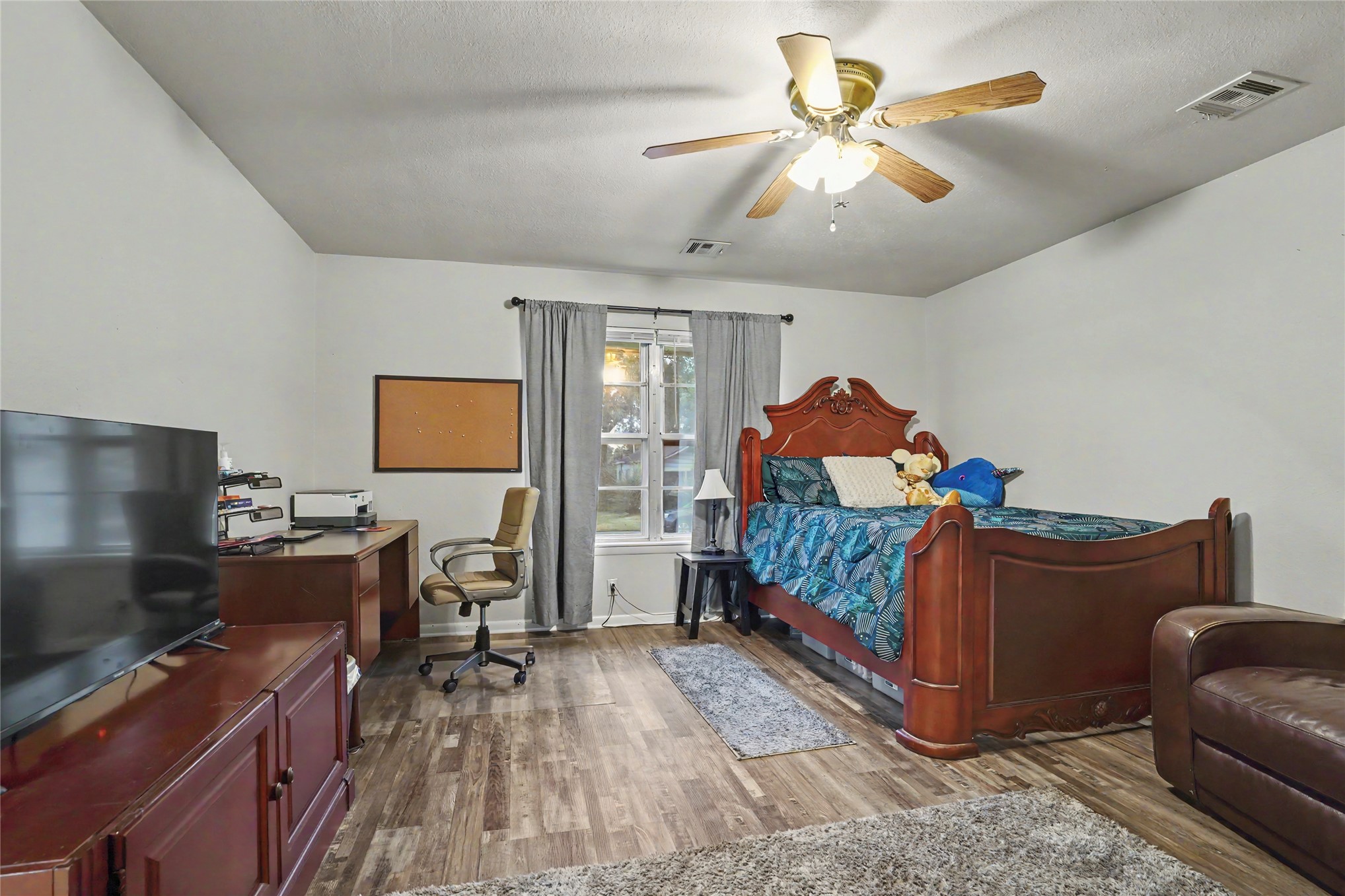 641 Apple Street Property Photo 30