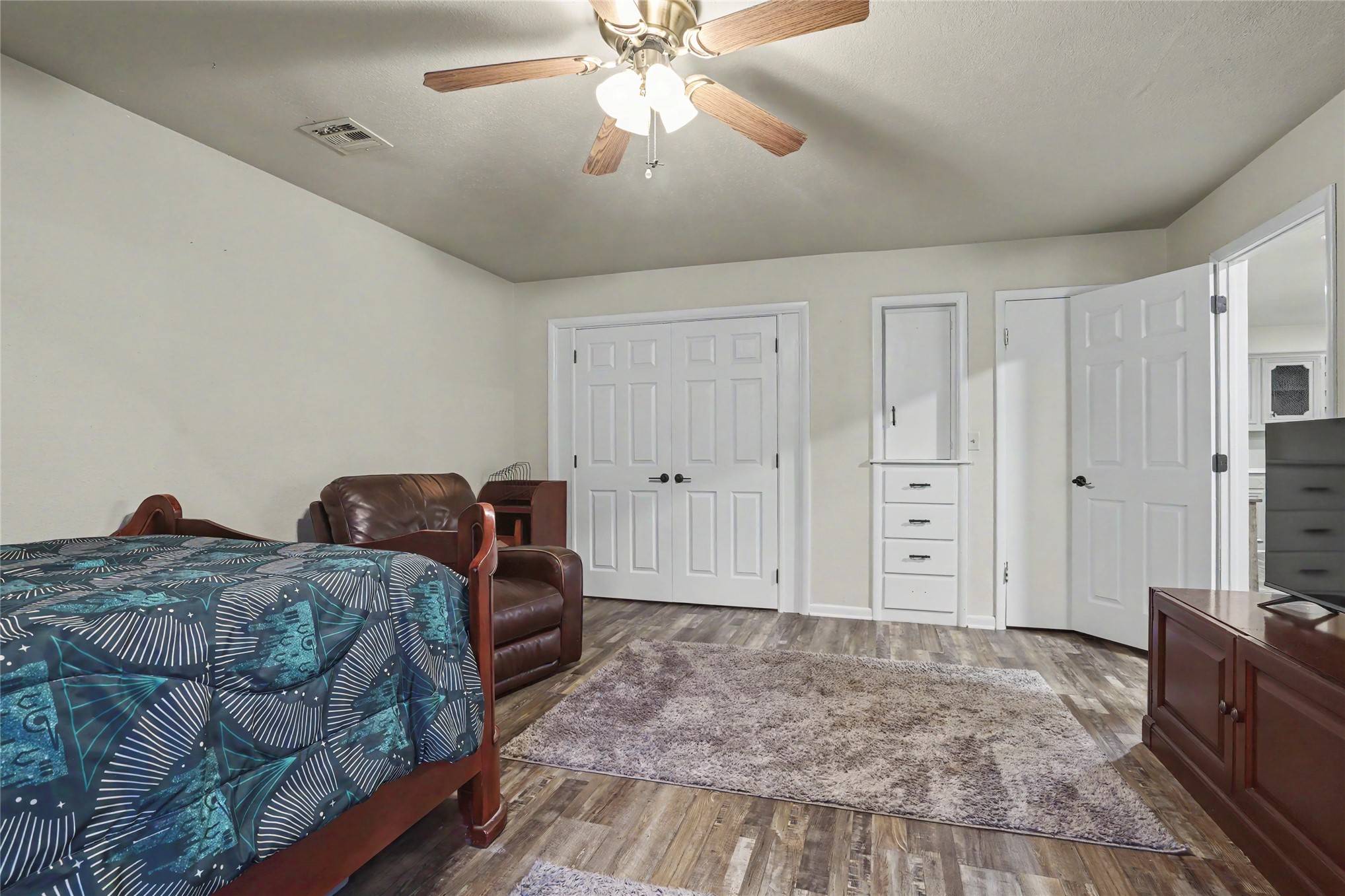 641 Apple Street Property Photo 31