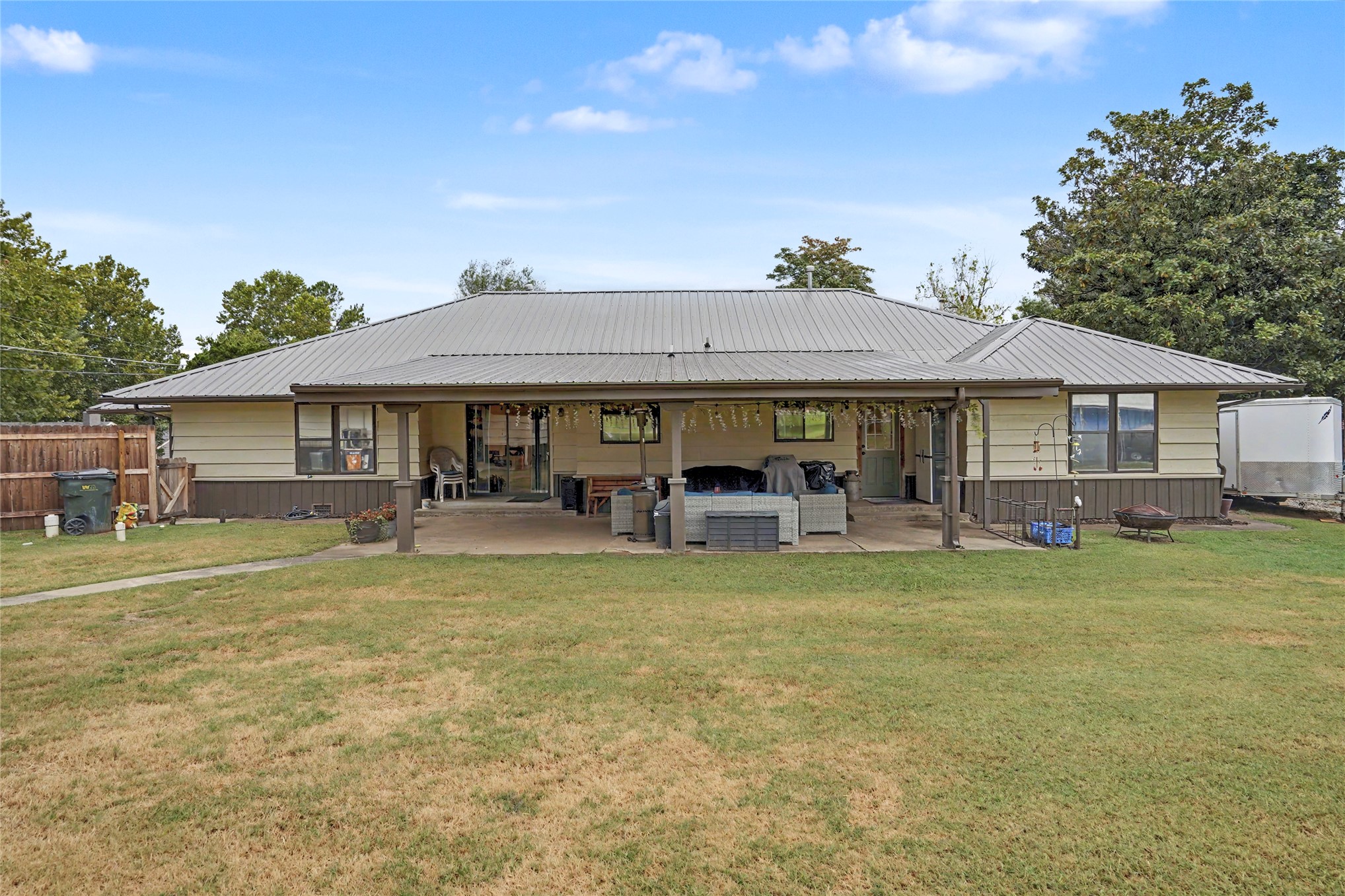 641 Apple Street Property Photo 33
