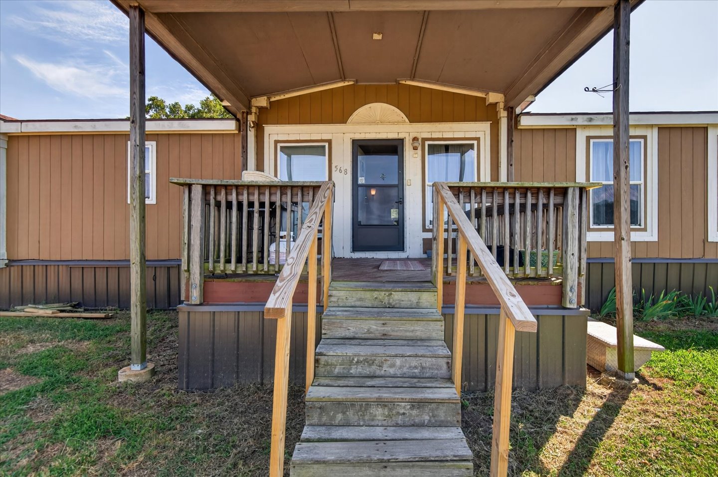 568 County Road 2307 Property Photo 2