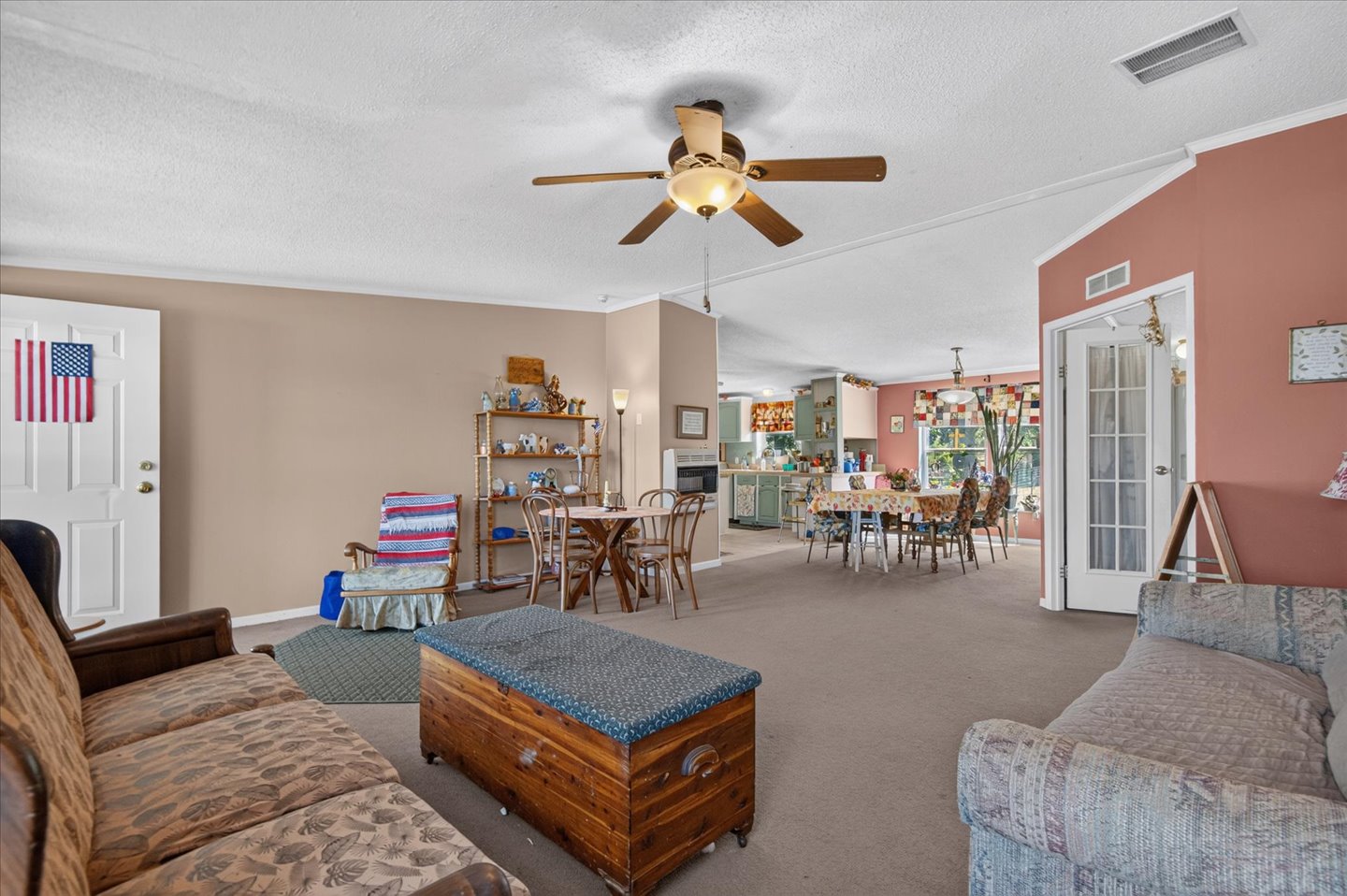 568 County Road 2307 Property Photo 4