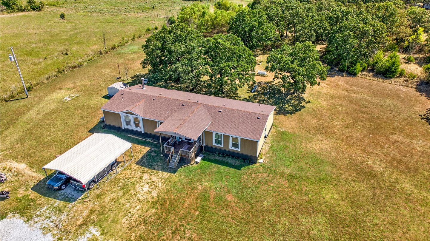 568 County Road 2307 Property Photo 35