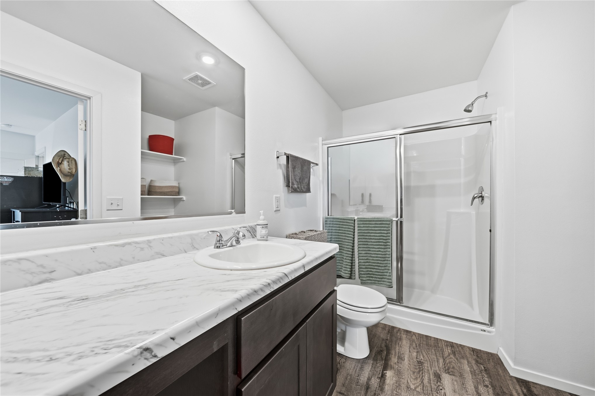 14217 N 75 East Avenue Property Photo 15