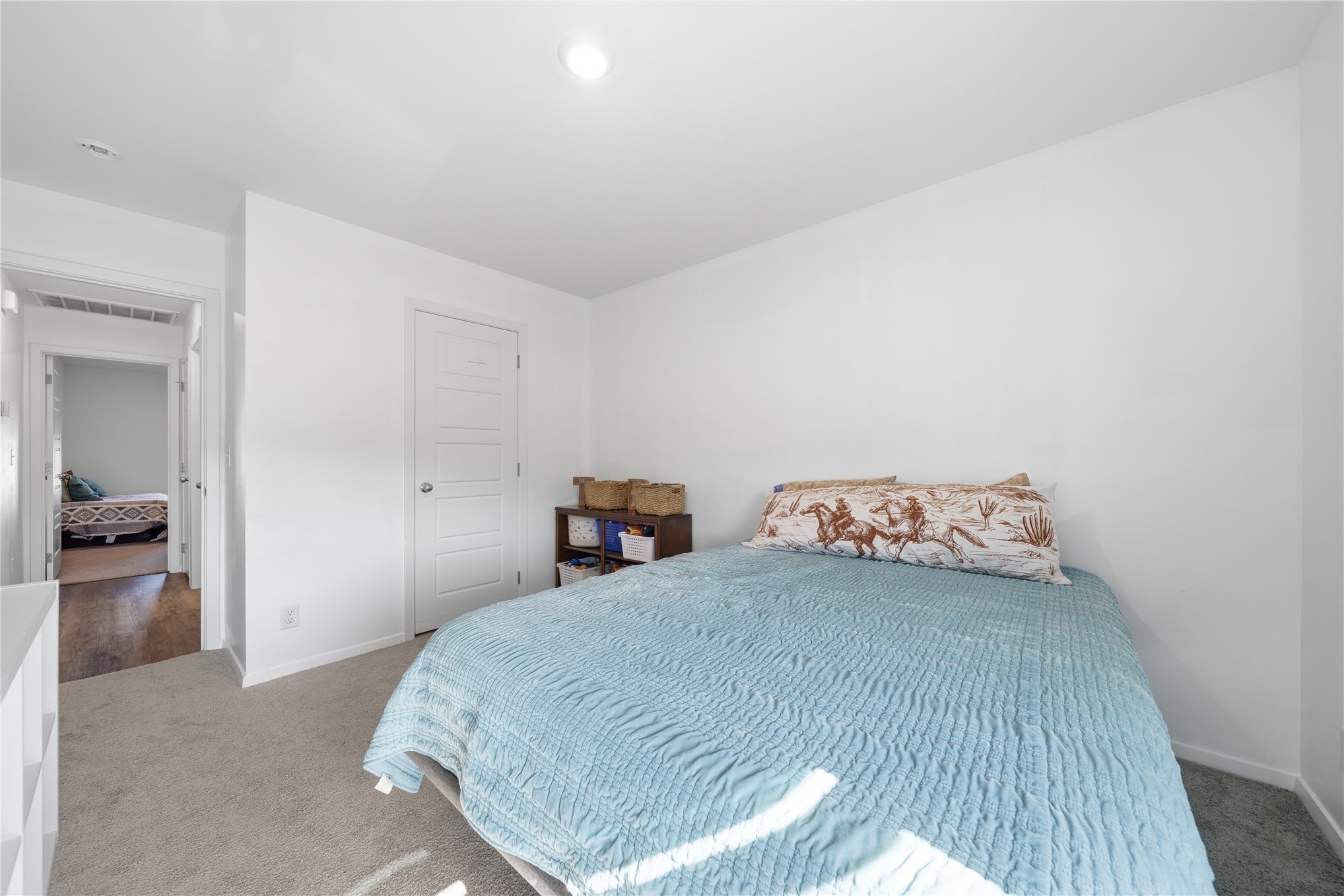 14217 N 75 East Avenue Property Photo 18