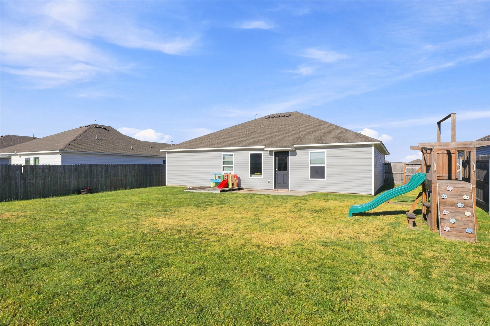 14217 N 75 East Avenue Property Photo 25