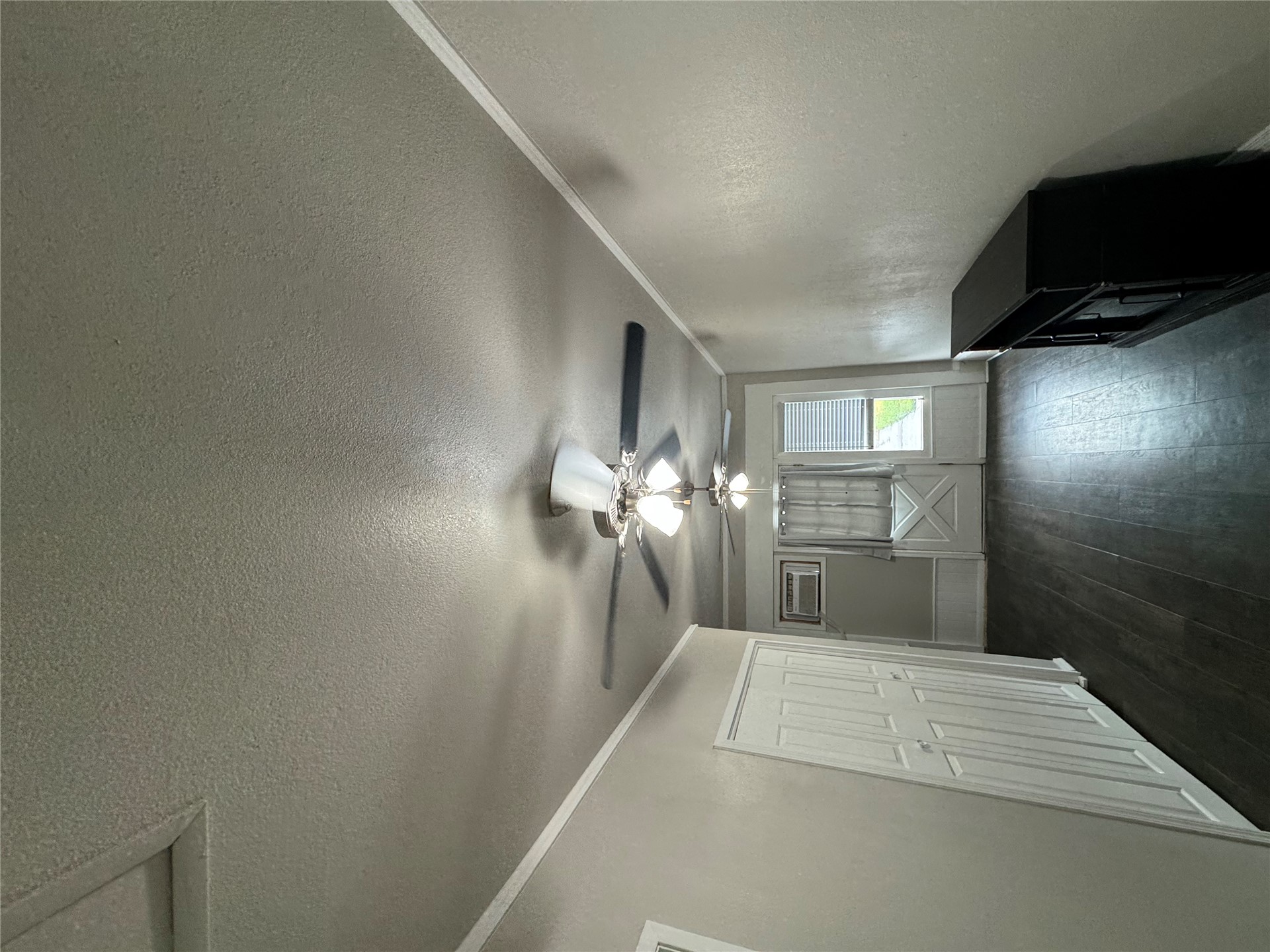 1701 Smith Property Photo 27